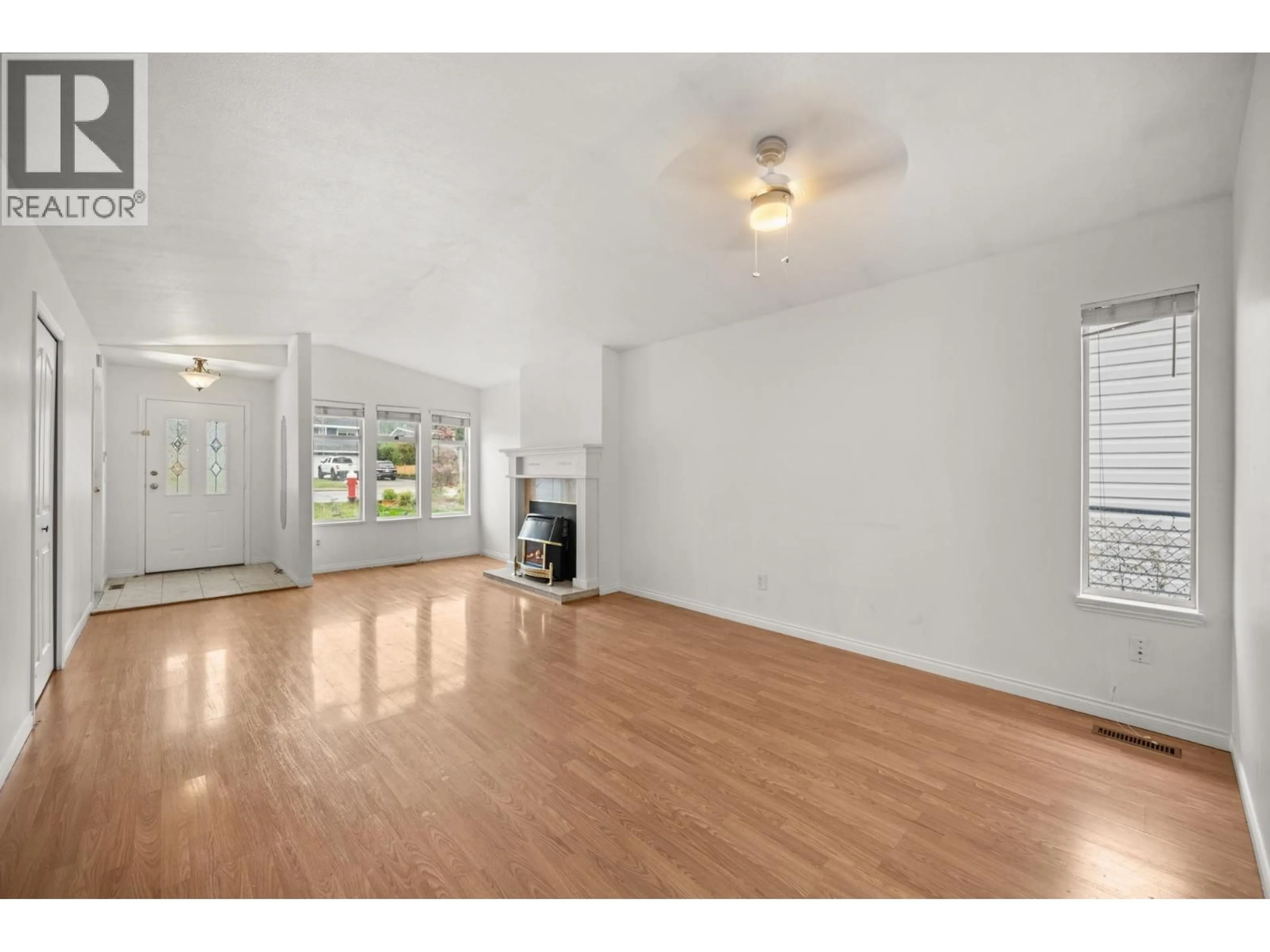 A pic of a room for 11677 203 STREET, Maple Ridge British Columbia V2X4T8