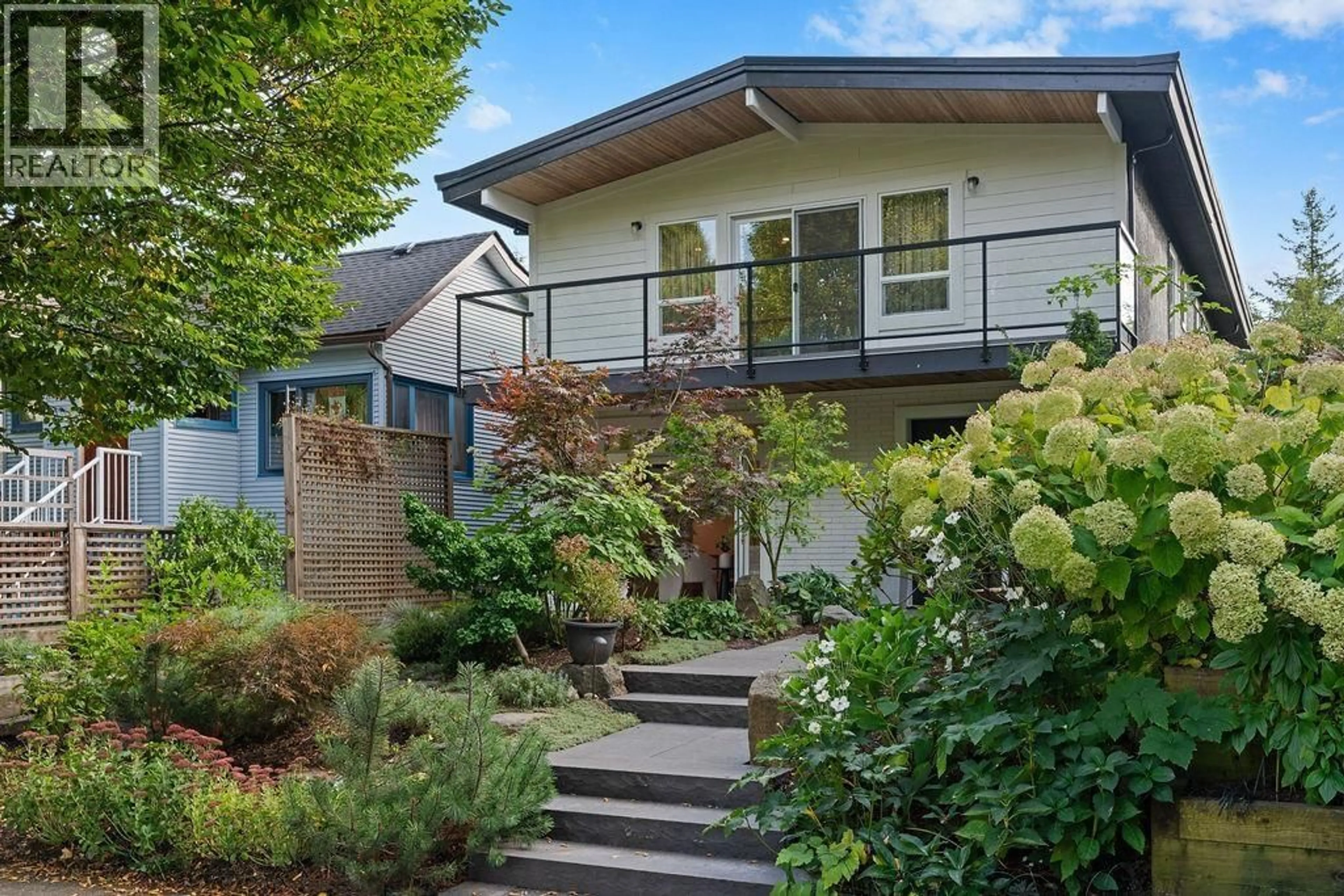 Unknown for 466 37TH AVENUE, Vancouver British Columbia V5W1E9