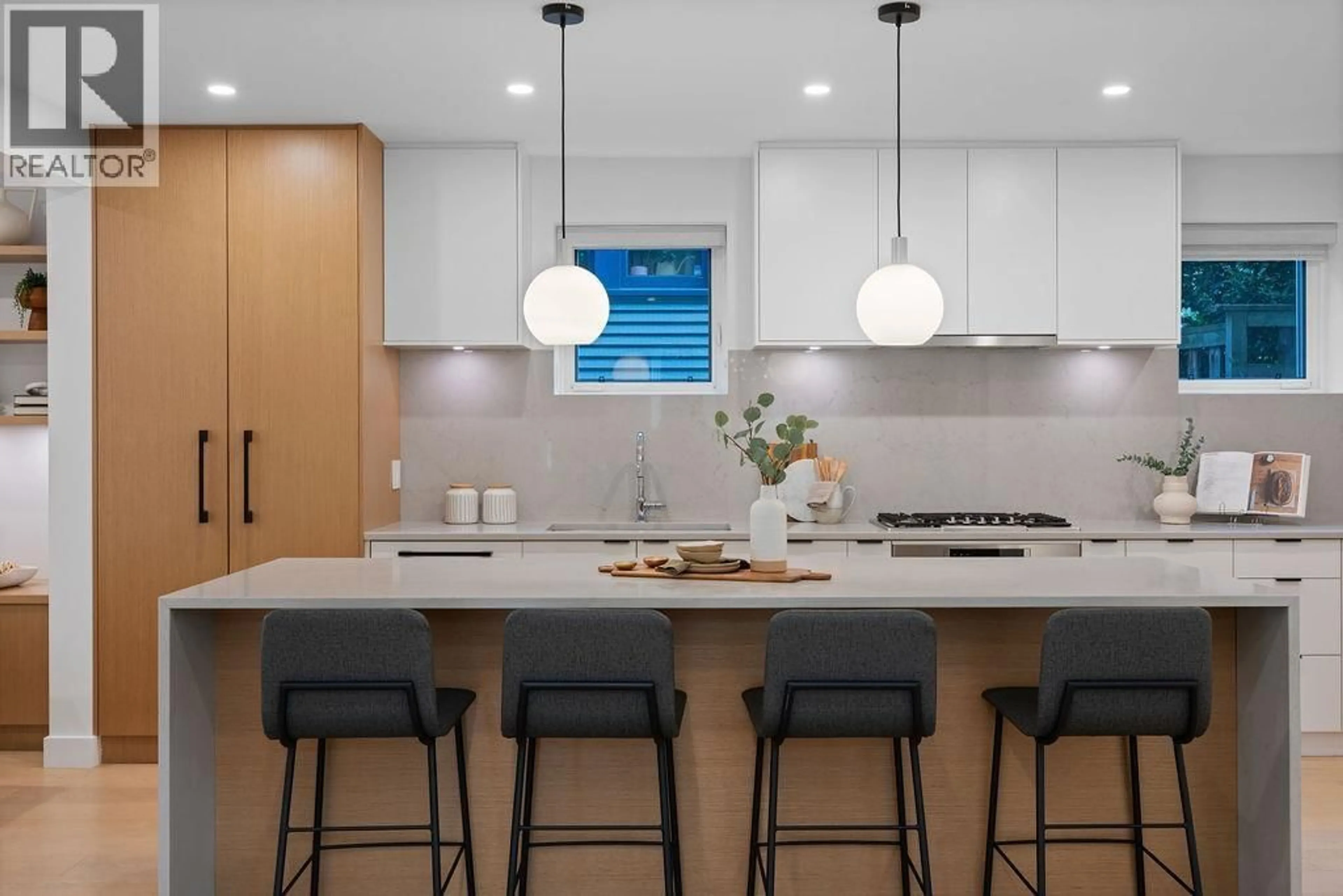 Contemporary kitchen, ceramic/tile floor for 466 37TH AVENUE, Vancouver British Columbia V5W1E9