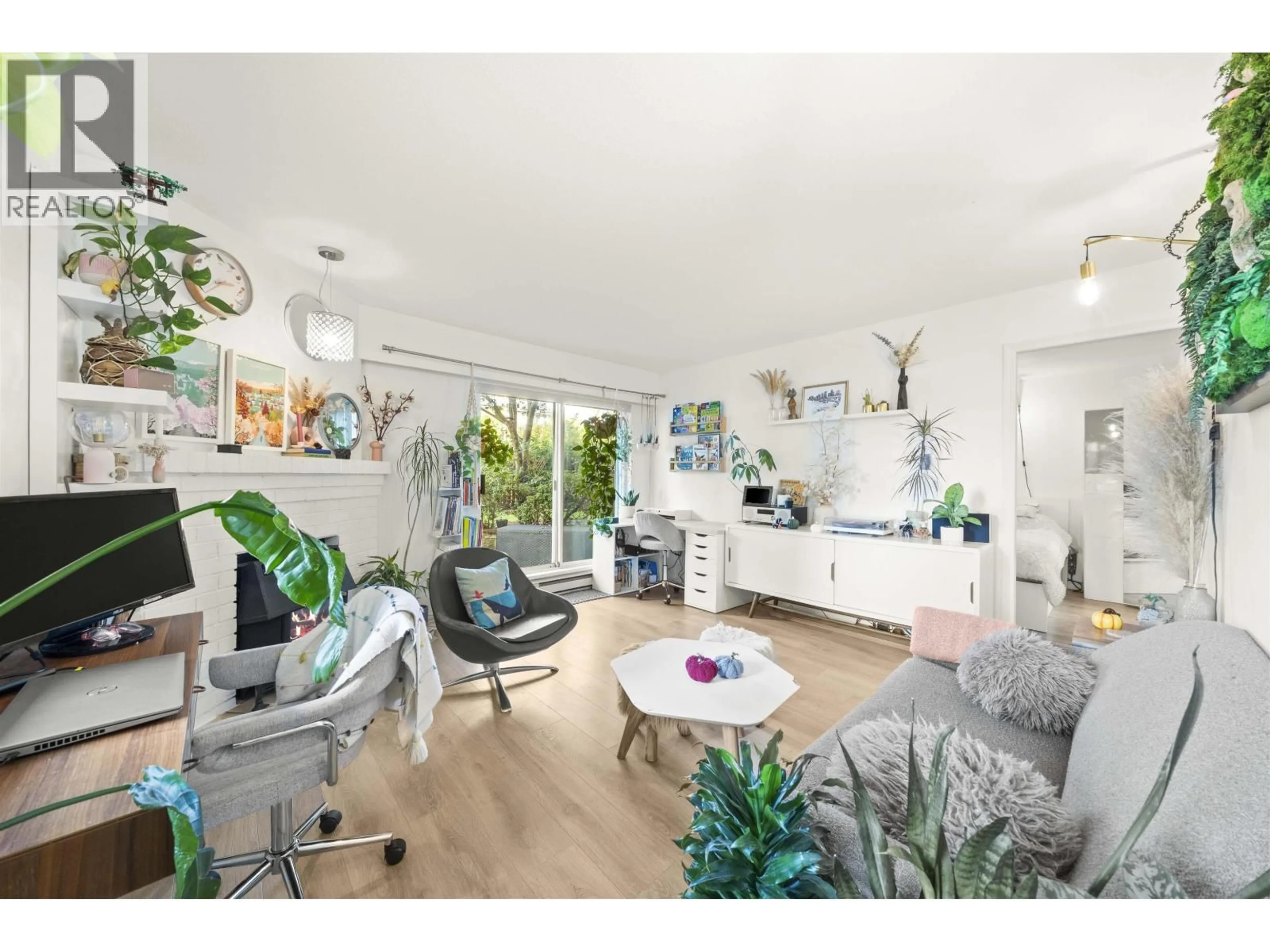 A pic of a room for 101 - 3861 ALBERT STREET, Burnaby British Columbia V5C2C8
