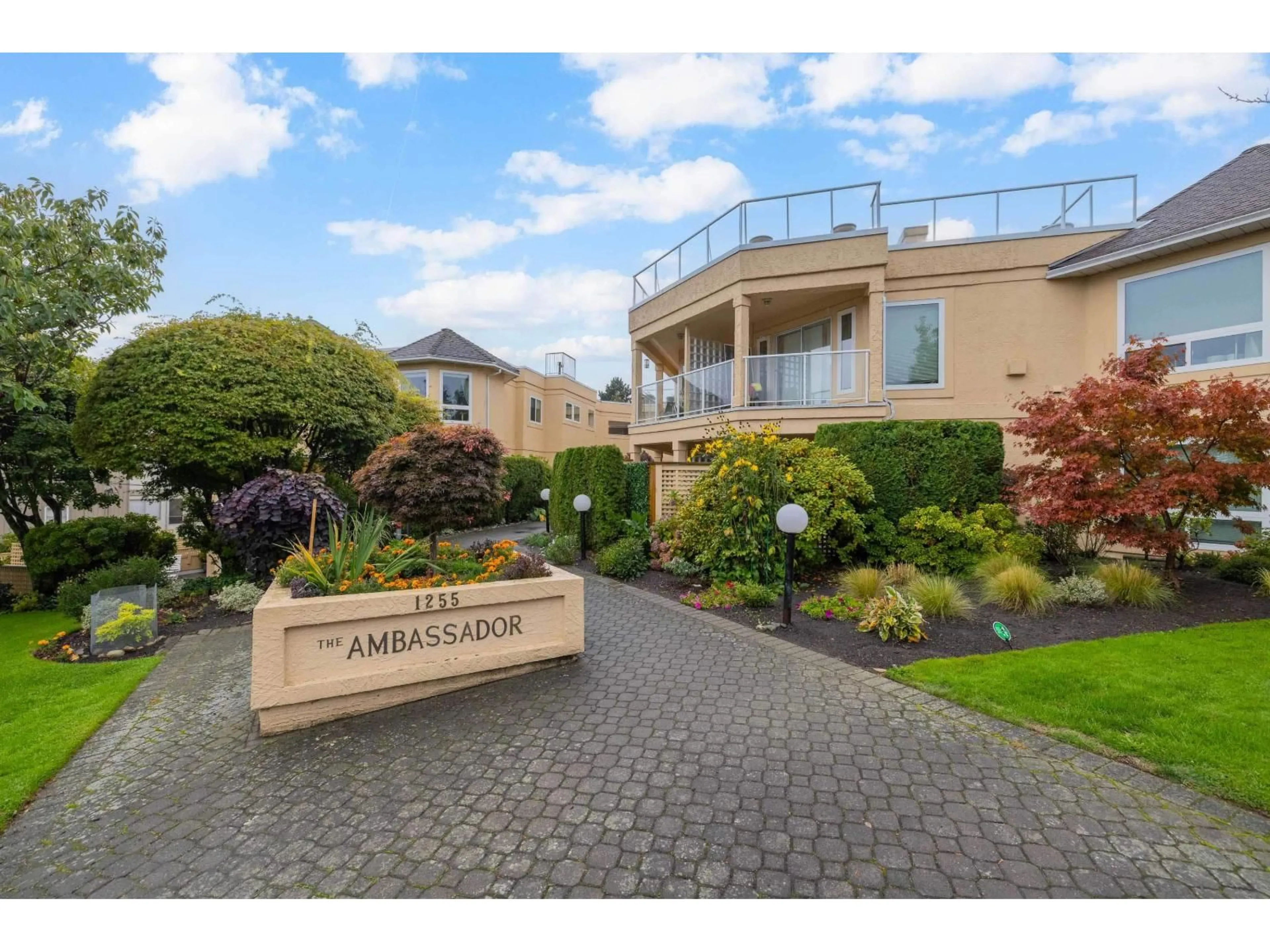 Unknown for 201 - 1255 BEST, White Rock British Columbia V4B4E1