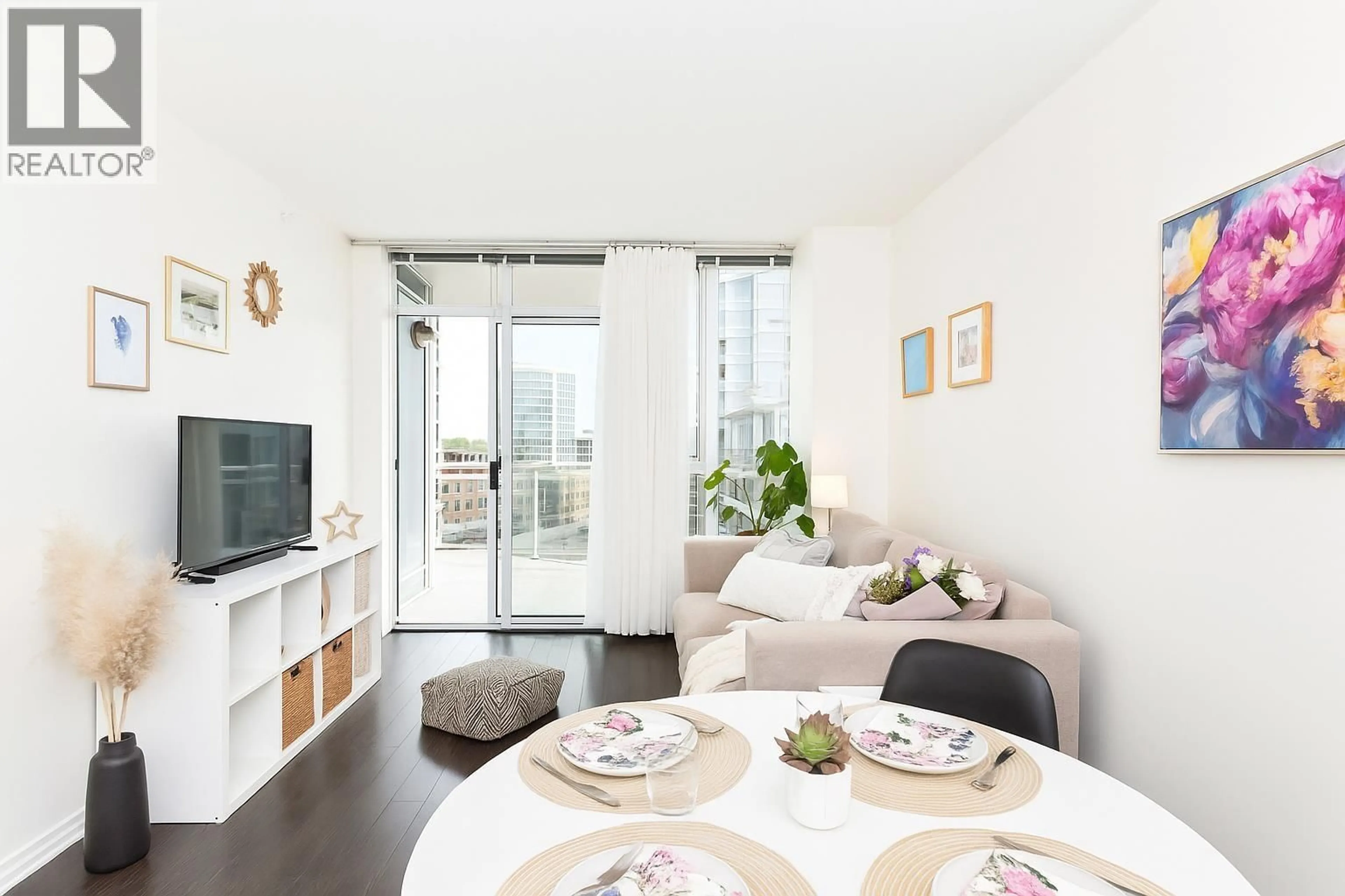 Living room with furniture, unknown for 709 - 4078 KNIGHT STREET, Vancouver British Columbia V5N5Y9