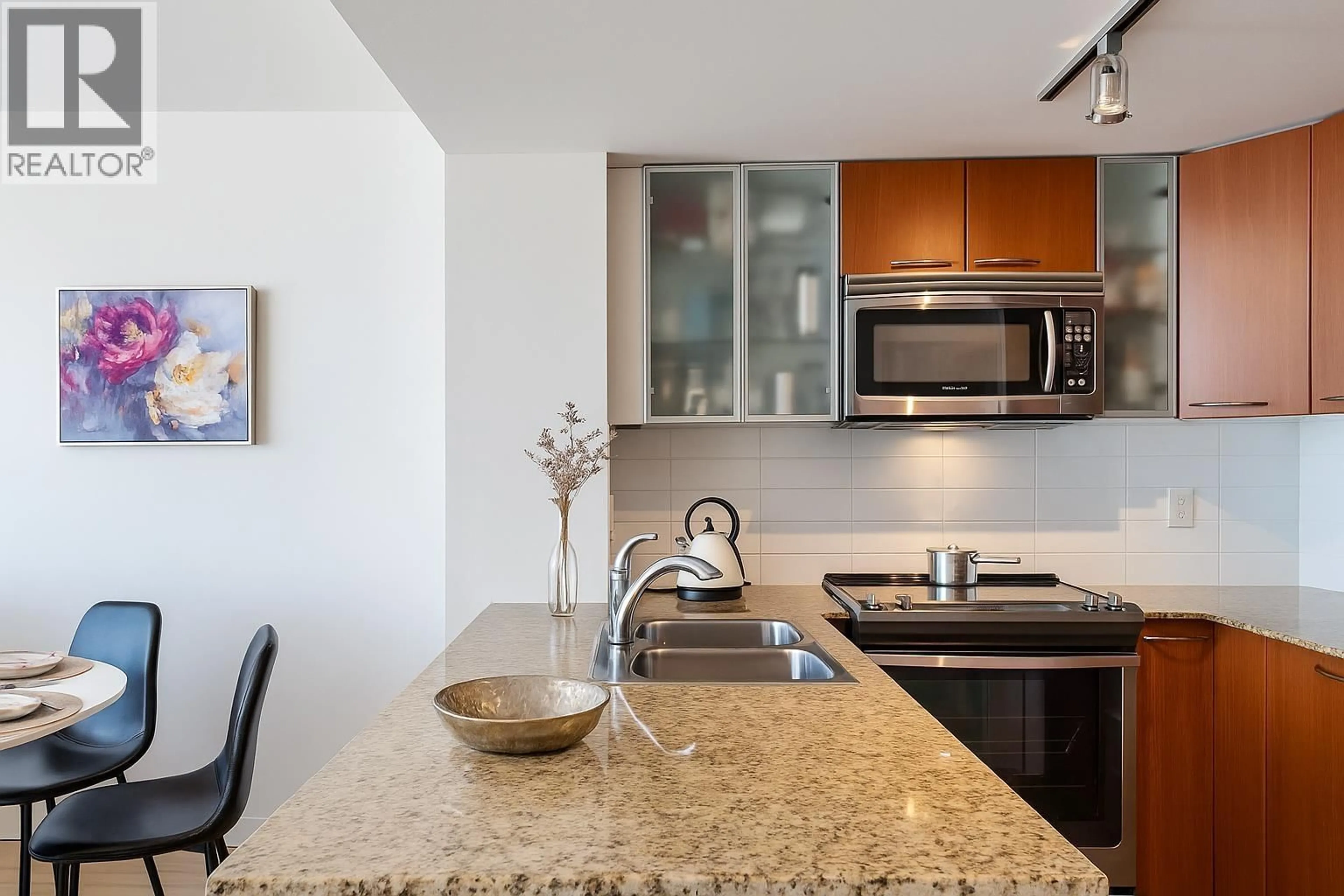 Standard kitchen, unknown for 709 - 4078 KNIGHT STREET, Vancouver British Columbia V5N5Y9