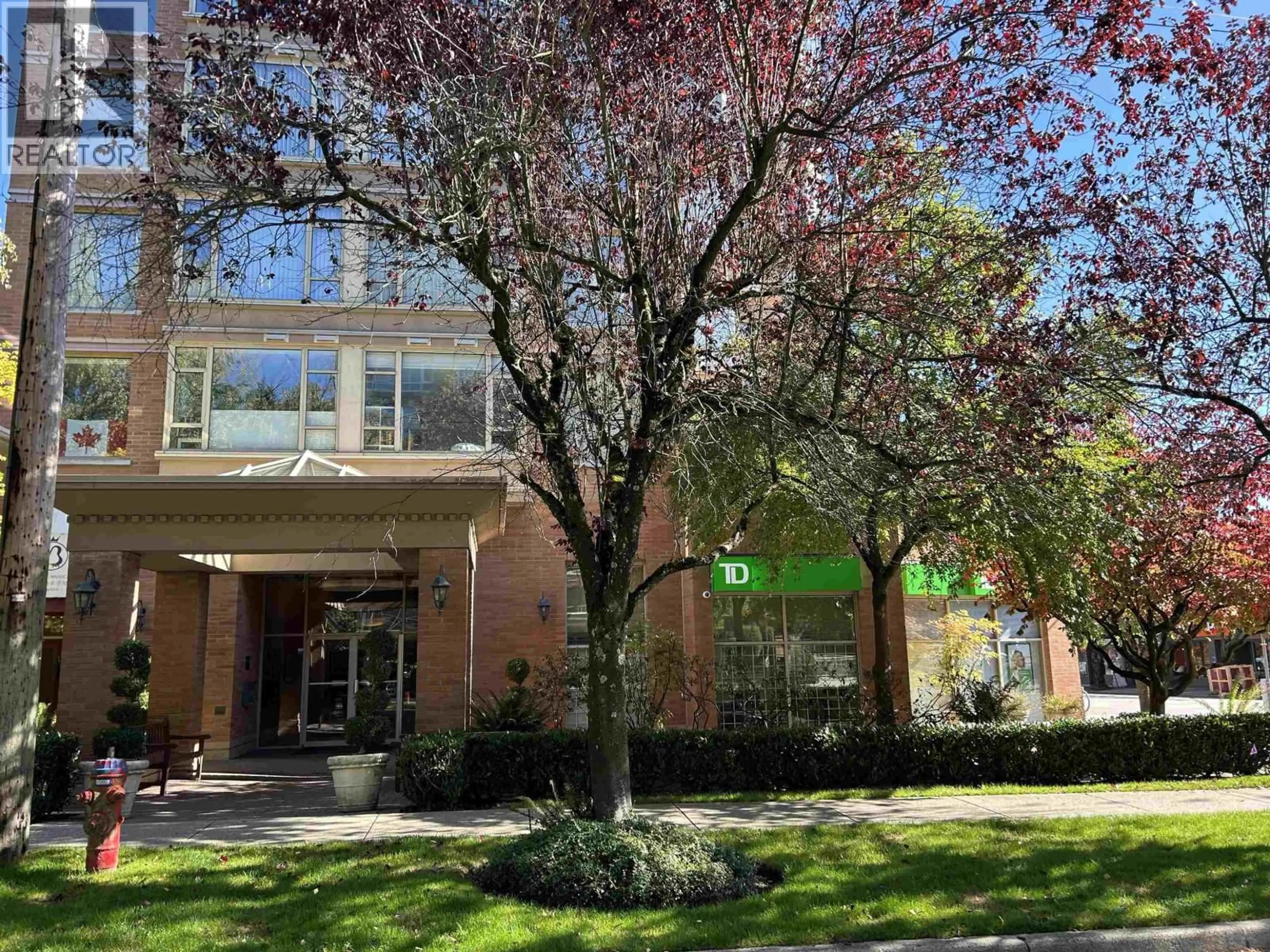 Indoor foyer for 403 - 2580 TOLMIE STREET, Vancouver British Columbia V6R4R4