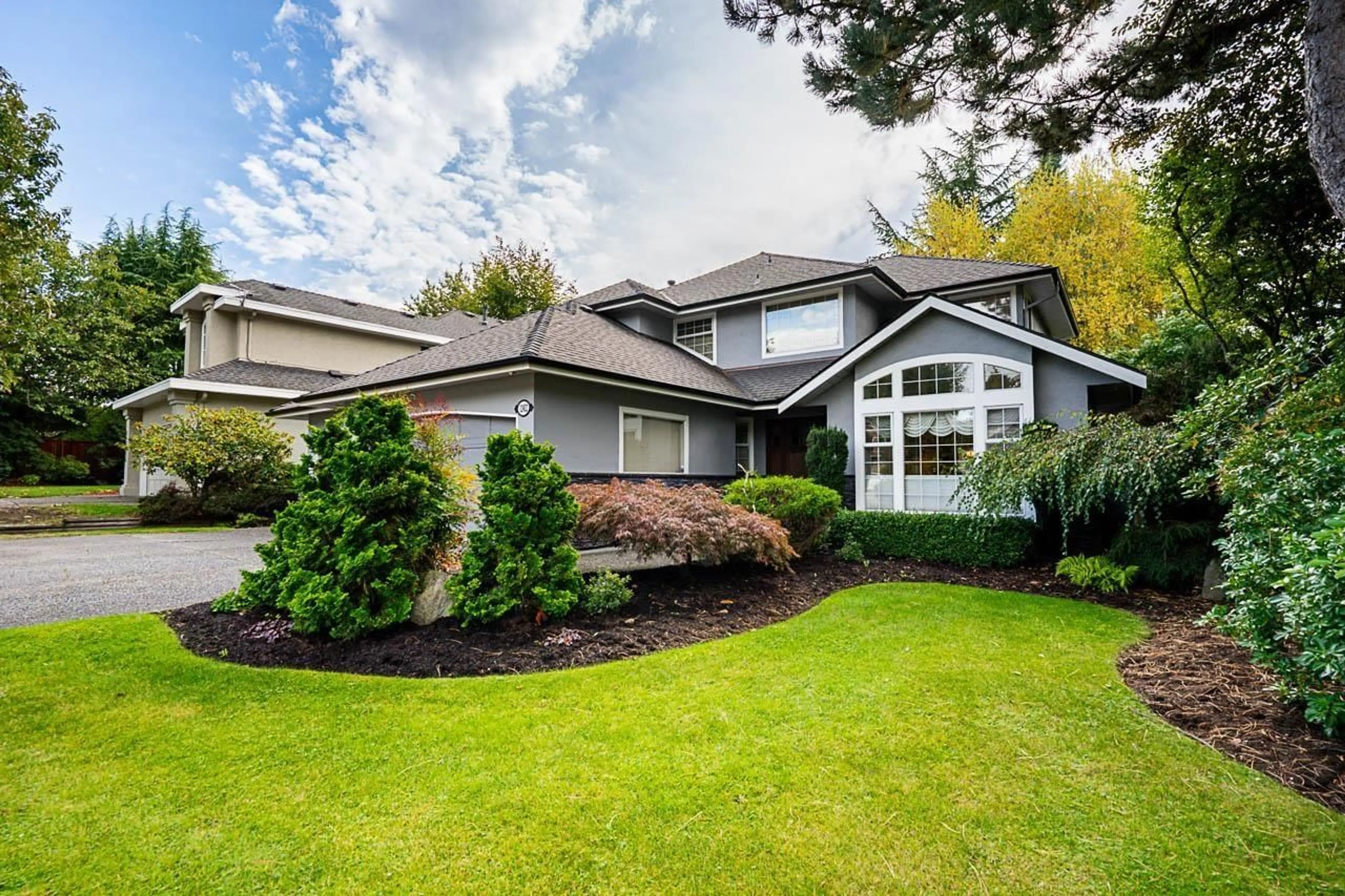 Home with vinyl exterior material, street for 12432 20, Surrey British Columbia V4A9K5