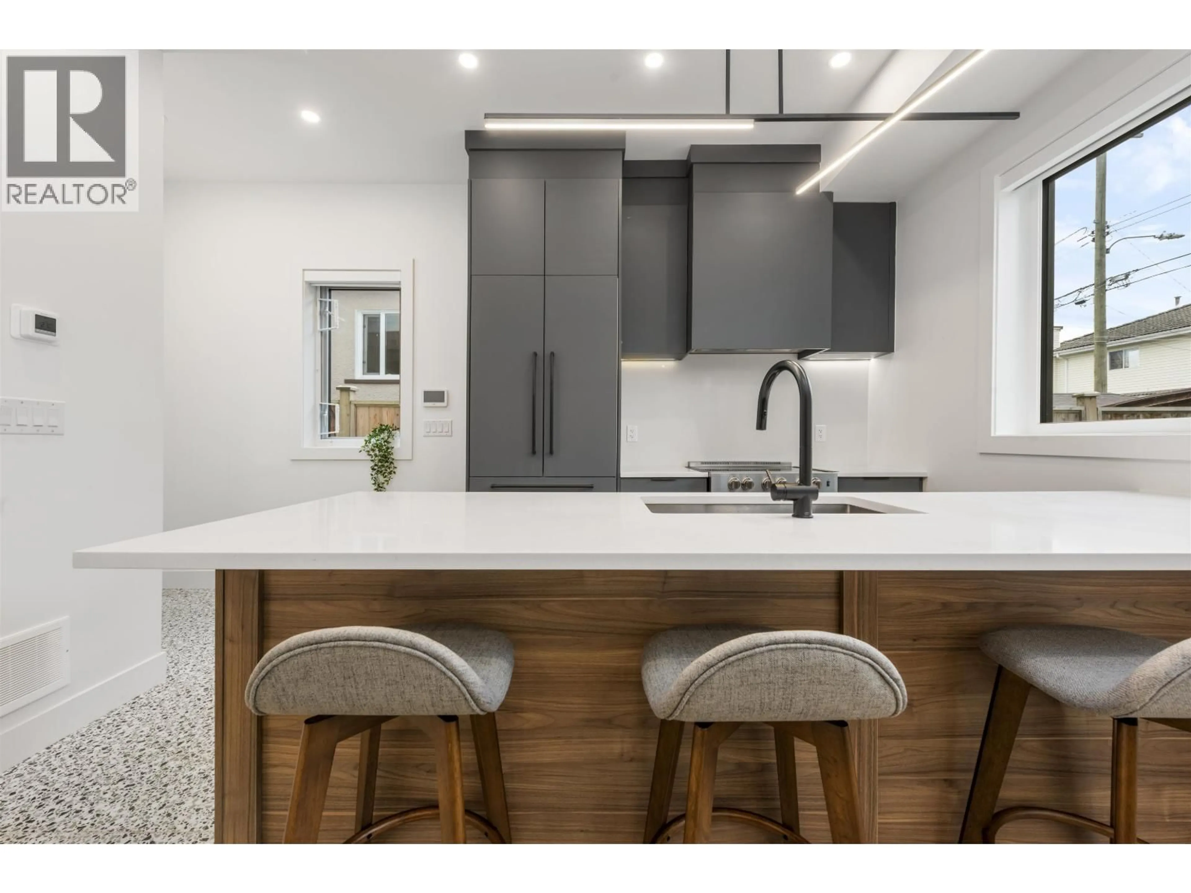 Open concept kitchen, unknown for 4014 RUPERT STREET, Vancouver British Columbia V5R2H3