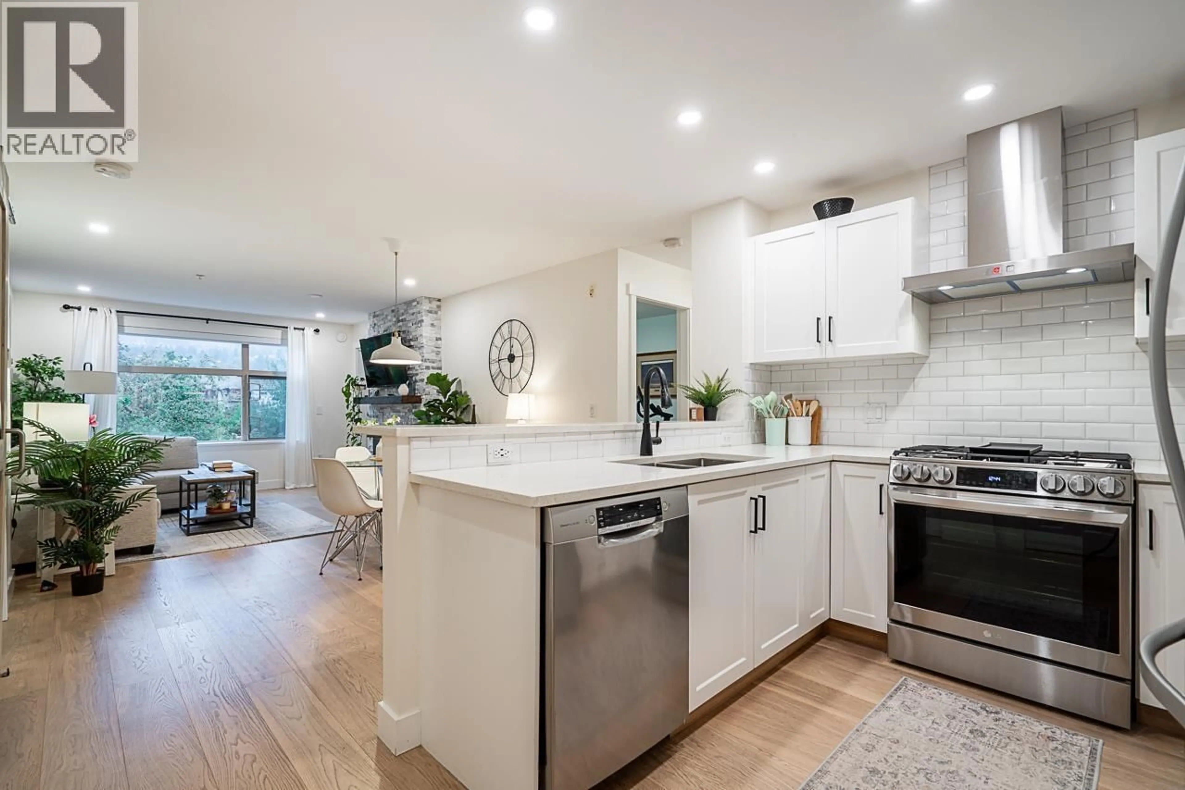 Open concept kitchen, unknown for 201 - 500 KLAHANIE DRIVE, Port Moody British Columbia V3H5L1