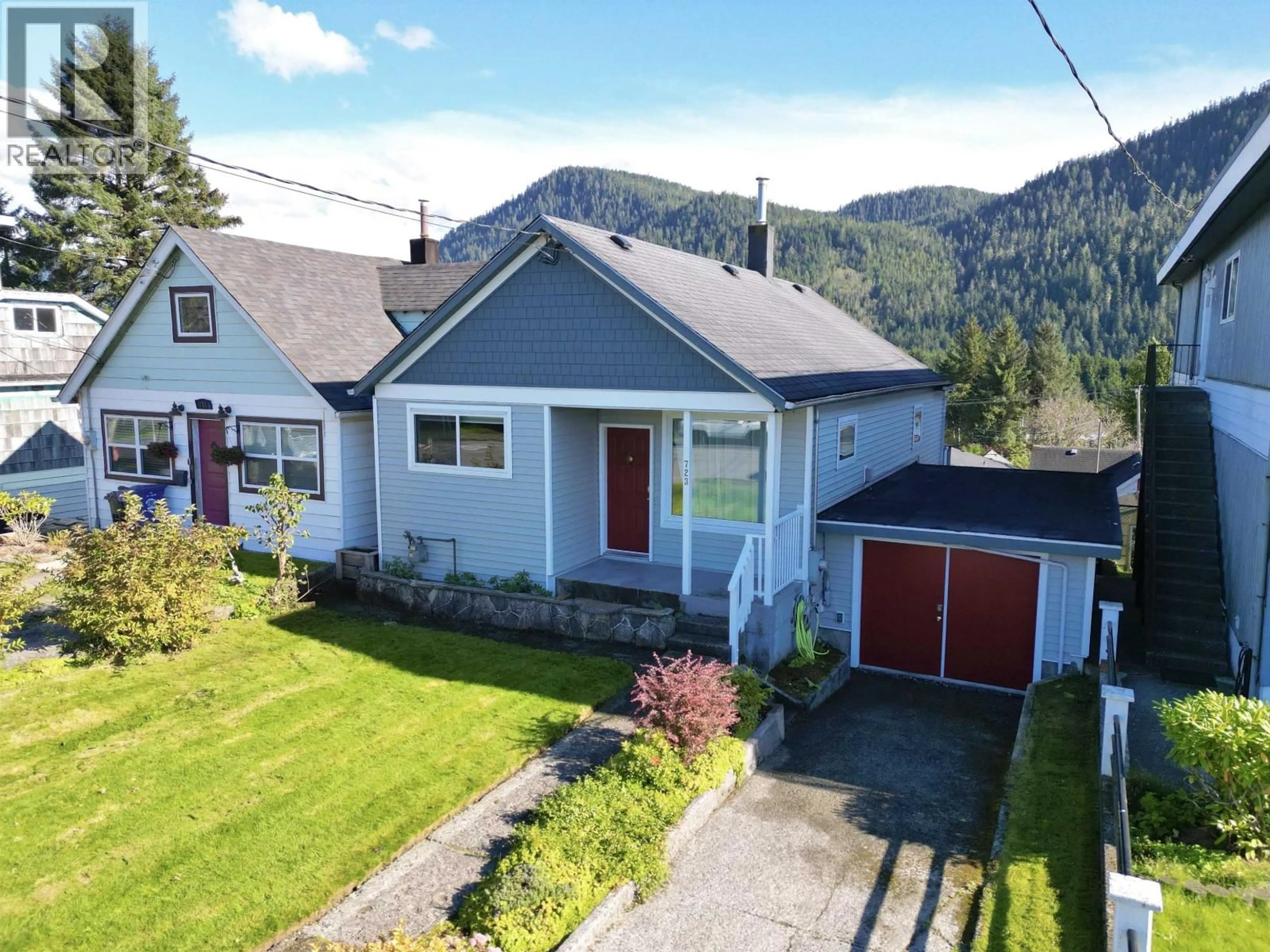 A pic from outside/outdoor area/front of a property/back of a property/a pic from drone, street for 723 6TH AVENUE, Prince Rupert British Columbia V8J1Z8