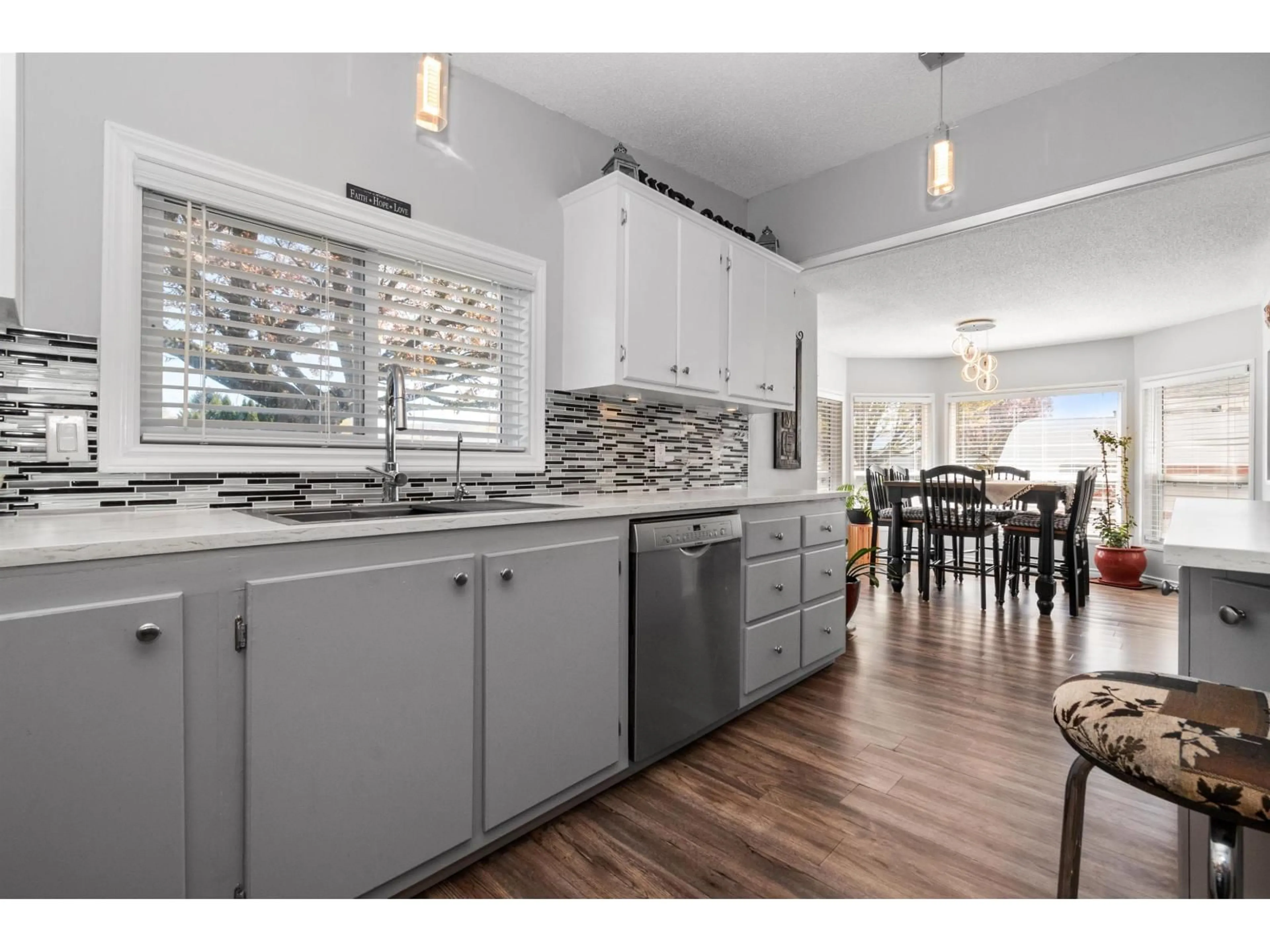 Open concept kitchen, unknown for 13 - 41168 LOUGHEED, Mission British Columbia V0M1G0