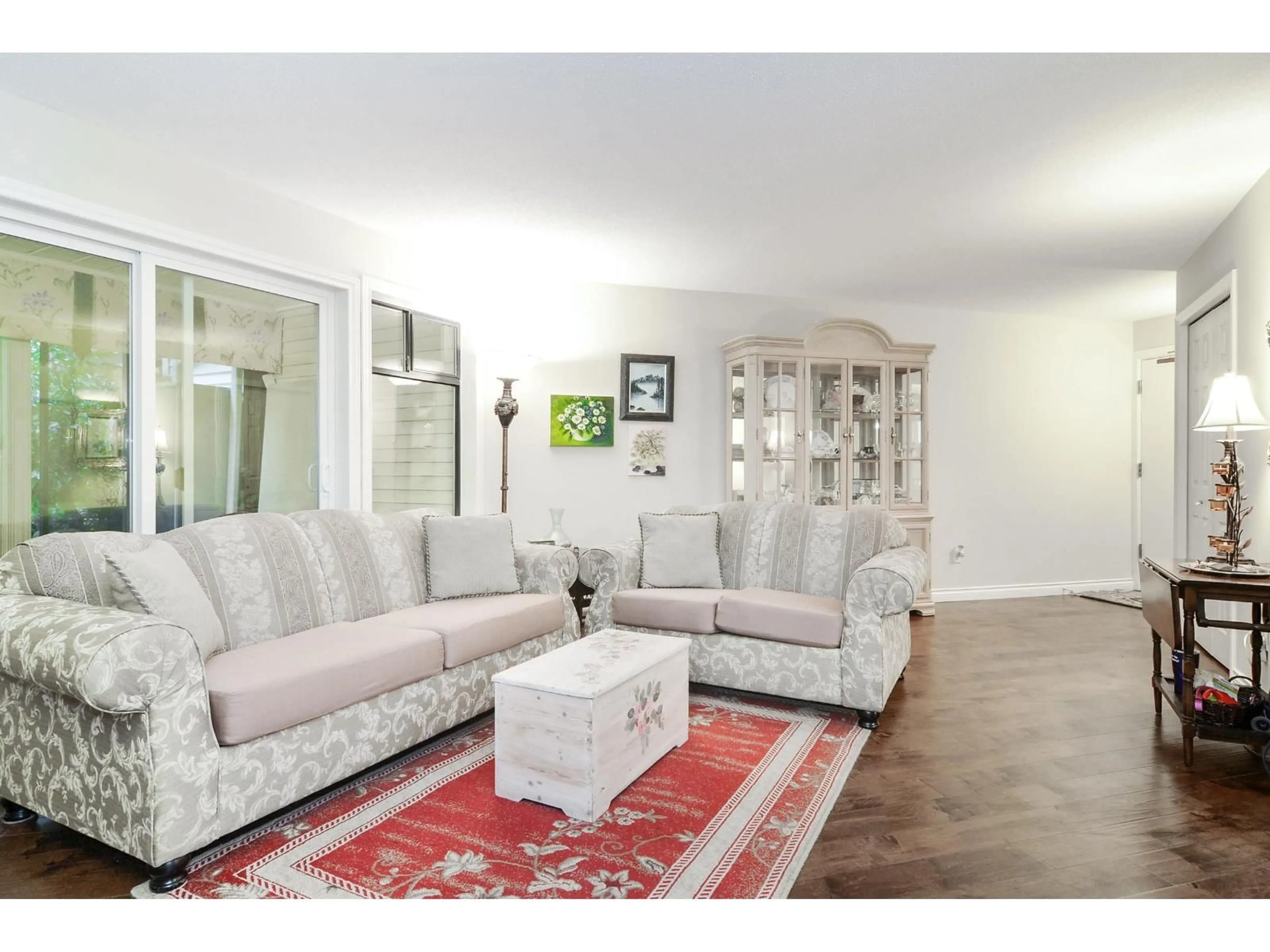 Living room with furniture, unknown for 105 - 13894 102, Surrey British Columbia V3T1P1