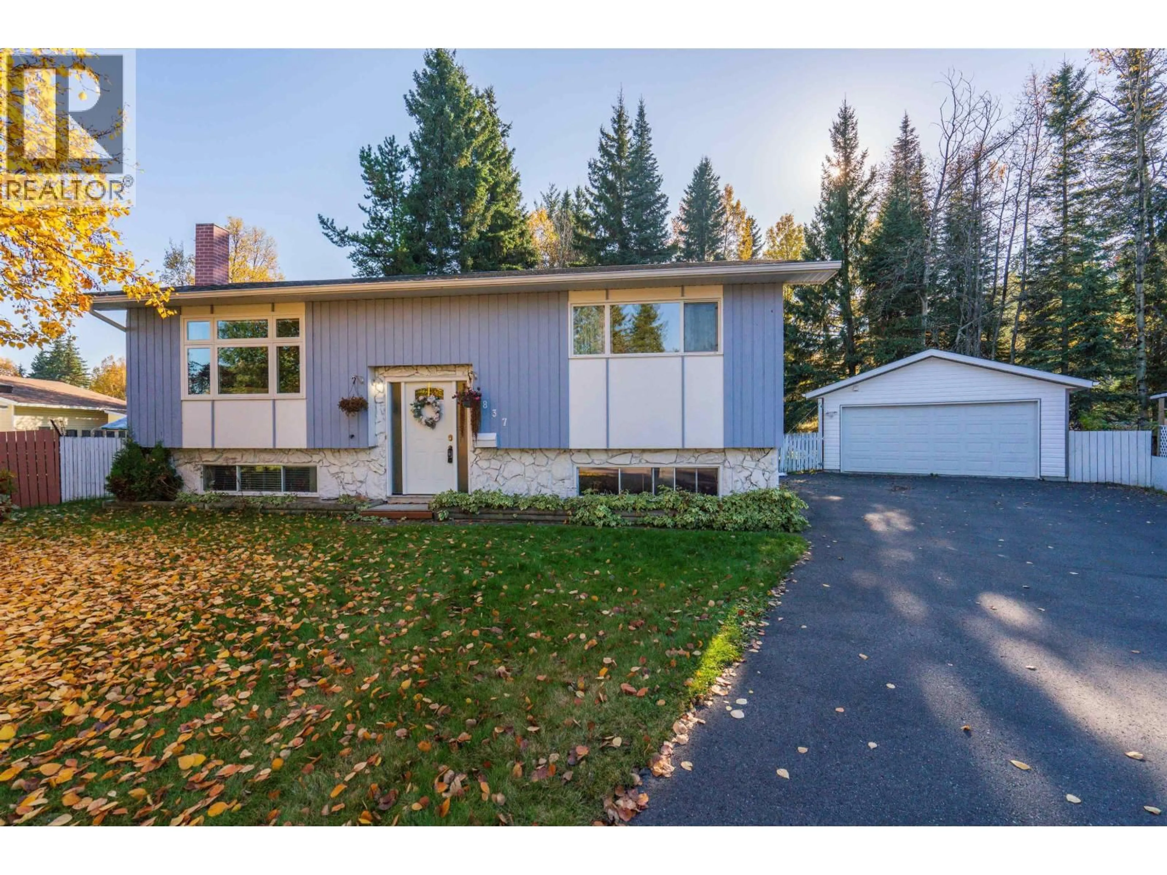 Home with vinyl exterior material, street for 7837 PIEDMONT CRESCENT, Prince George British Columbia V2N3K8