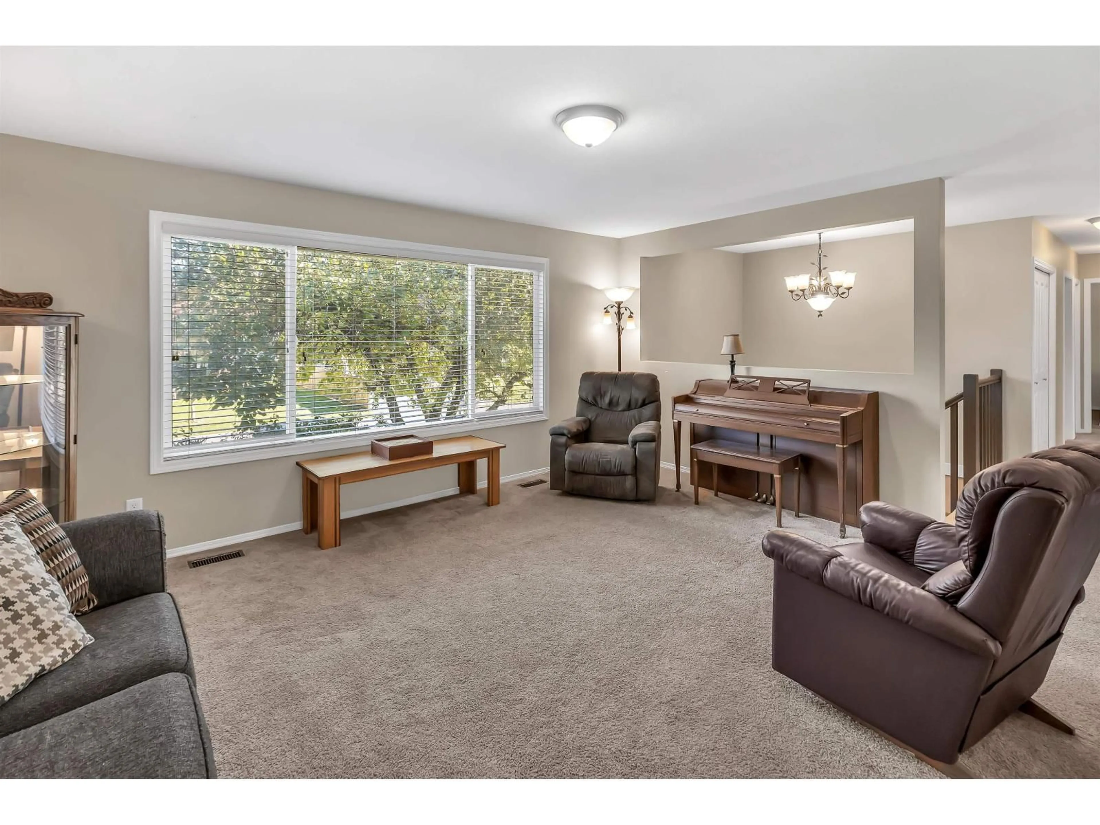 Living room with furniture, unknown for 8775 VICARS STREET, Chilliwack British Columbia V2P6V9