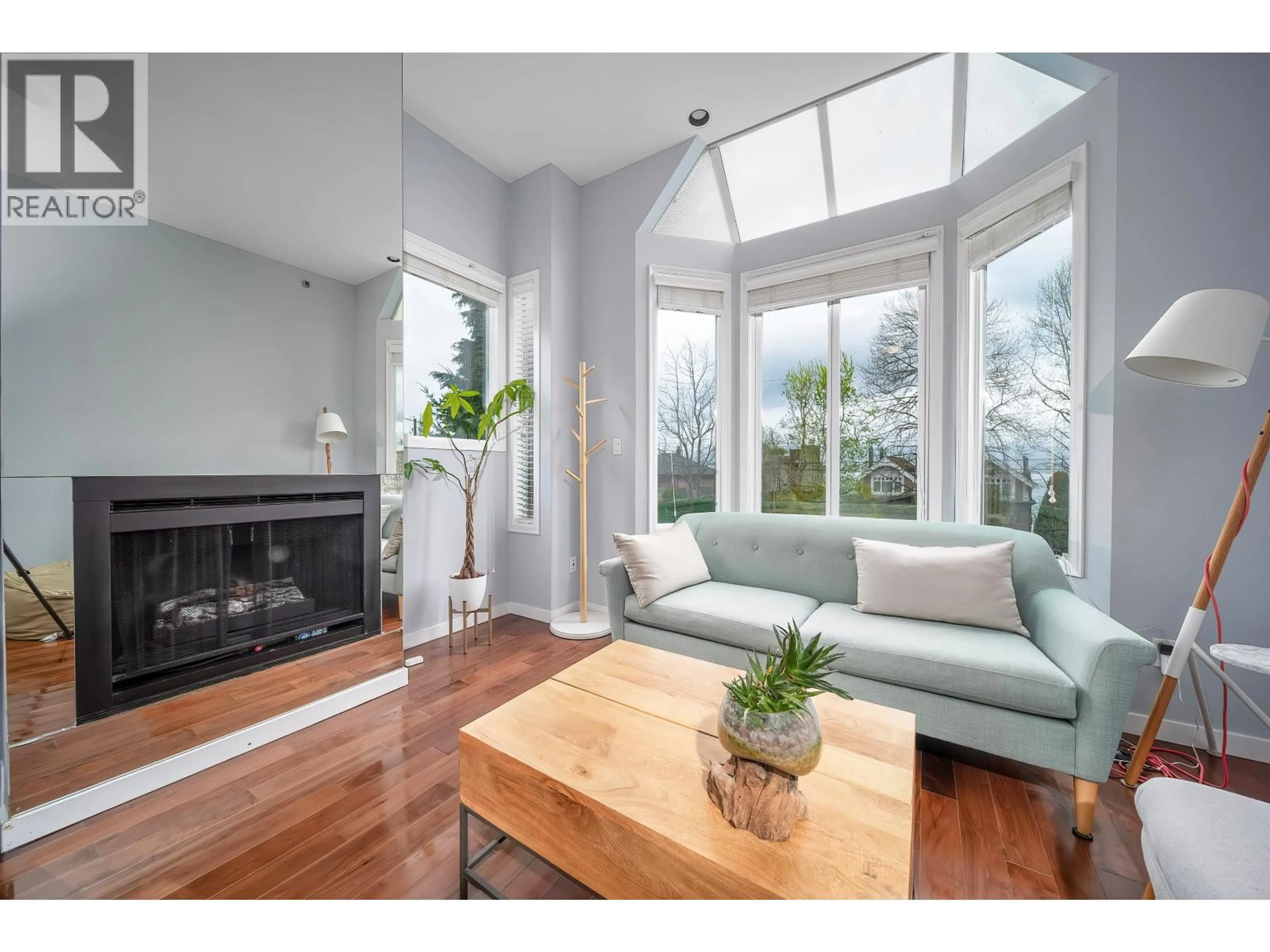 Living room with furniture, unknown for 3458 POINT GREY ROAD, Vancouver British Columbia V6R1A5