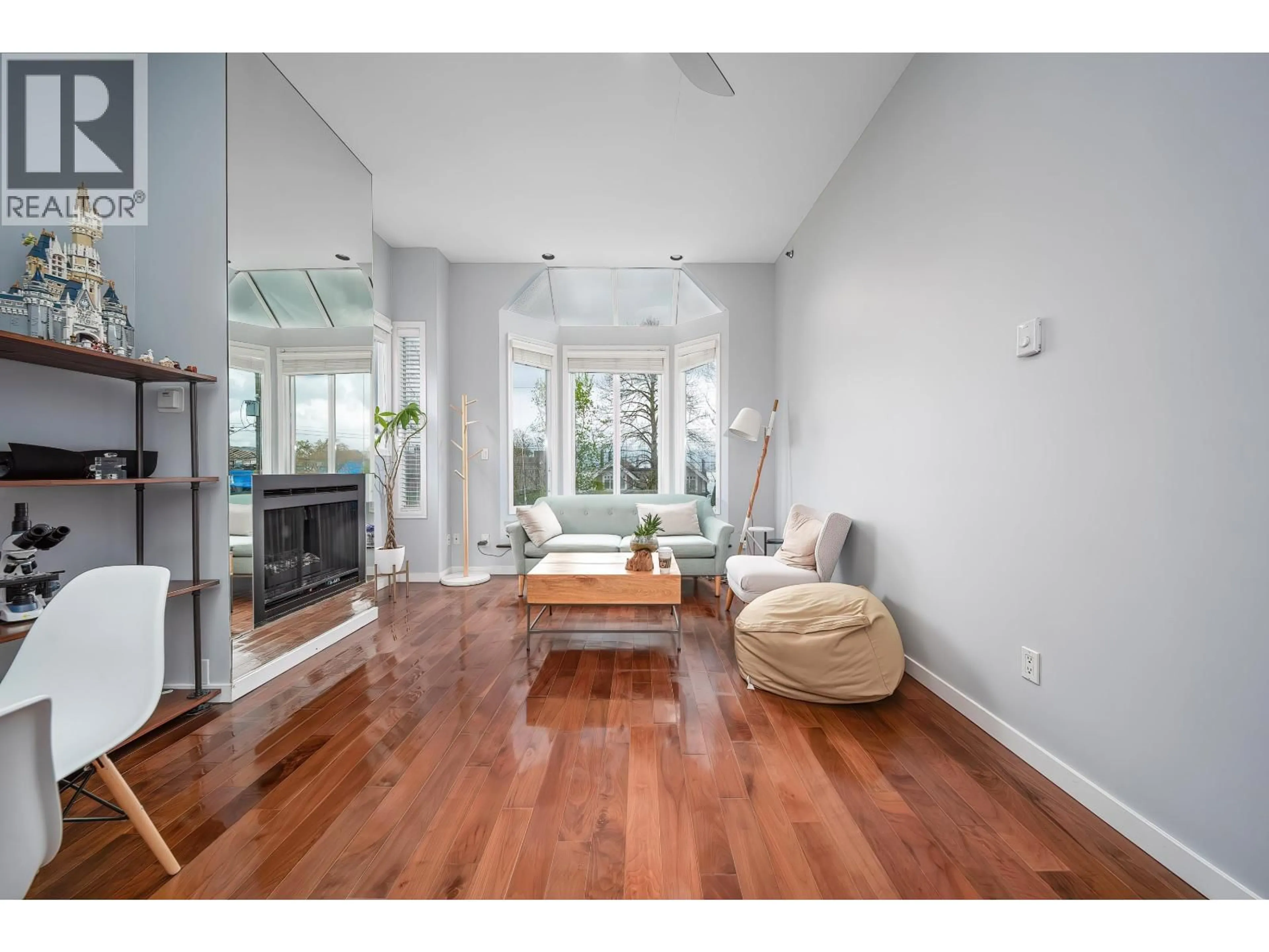 Unknown for 3458 POINT GREY ROAD, Vancouver British Columbia V6R1A5