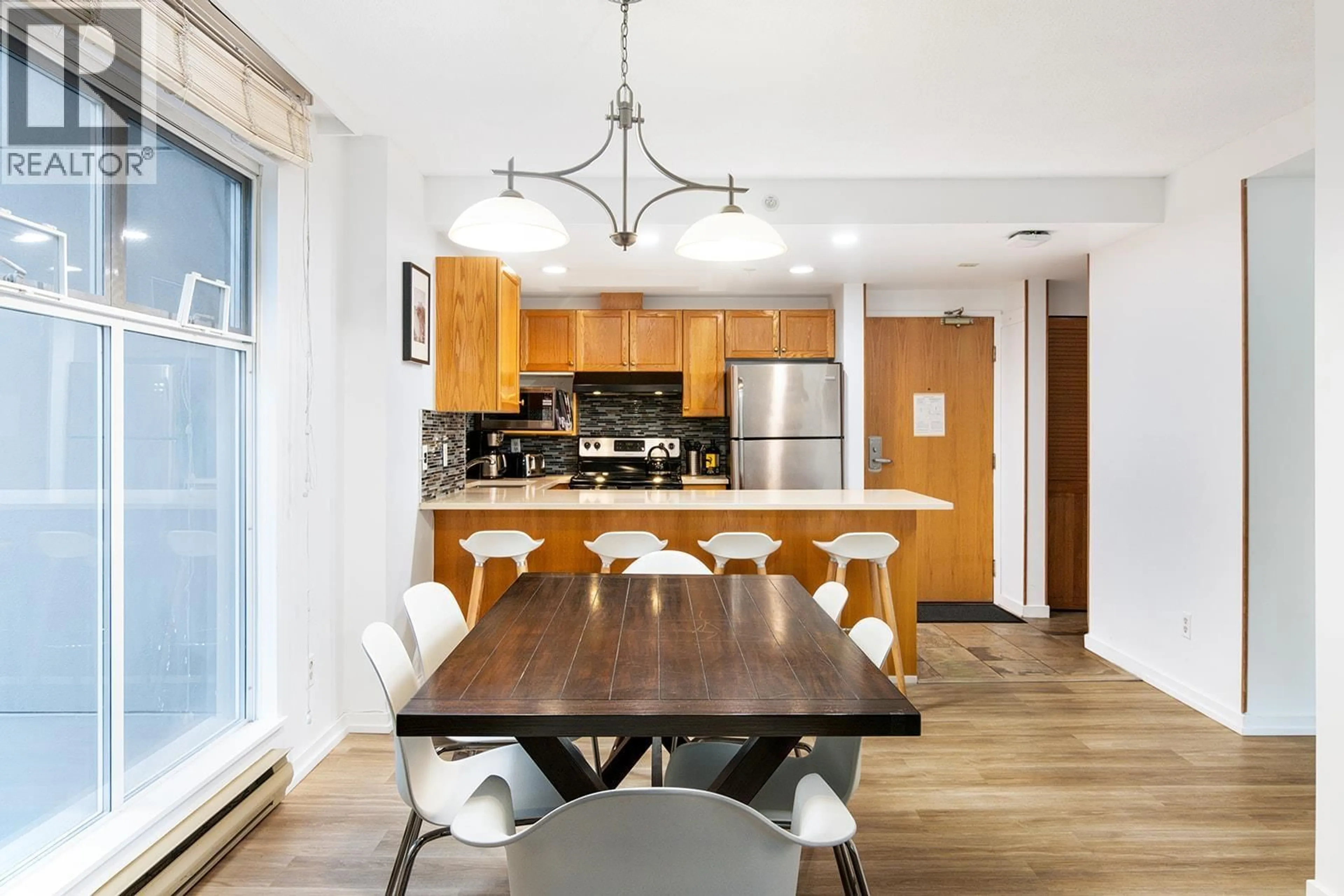 Open concept kitchen, unknown for 317 - 4910 SPEARHEAD PLACE, Whistler British Columbia V0N1B4