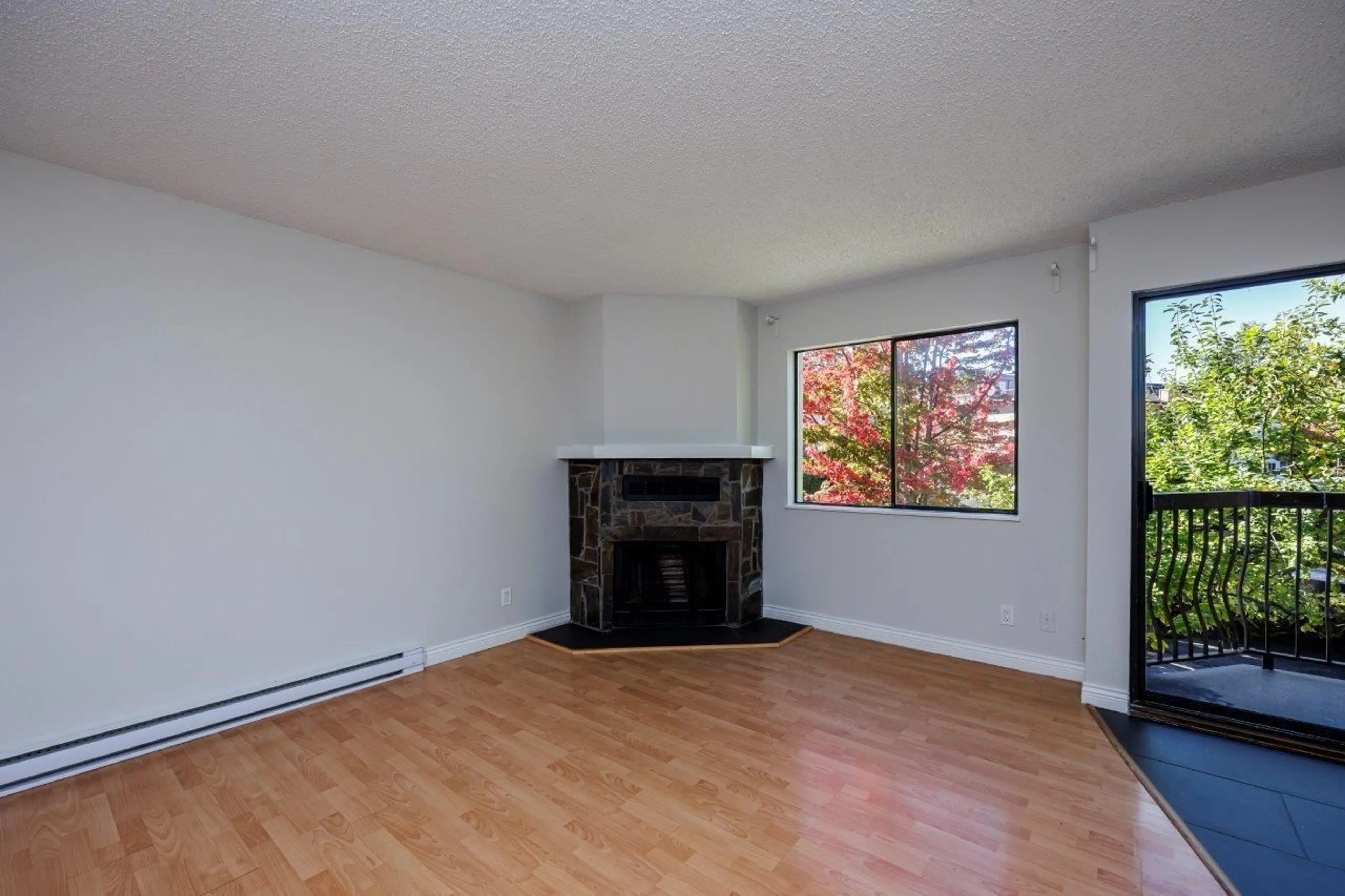 A pic of a room for 203 - 7144 133B, Surrey British Columbia V3W8A4