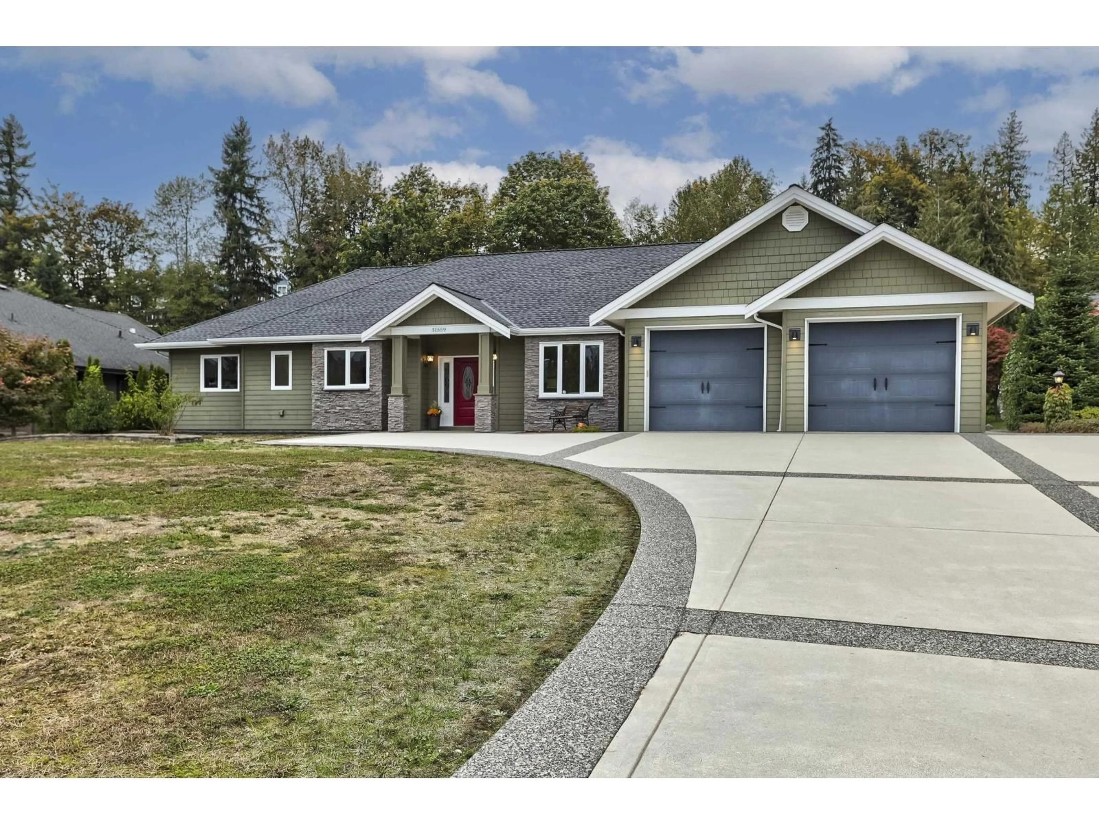 Home with vinyl exterior material, street for 31559 KENNEY, Mission British Columbia V4S0C6