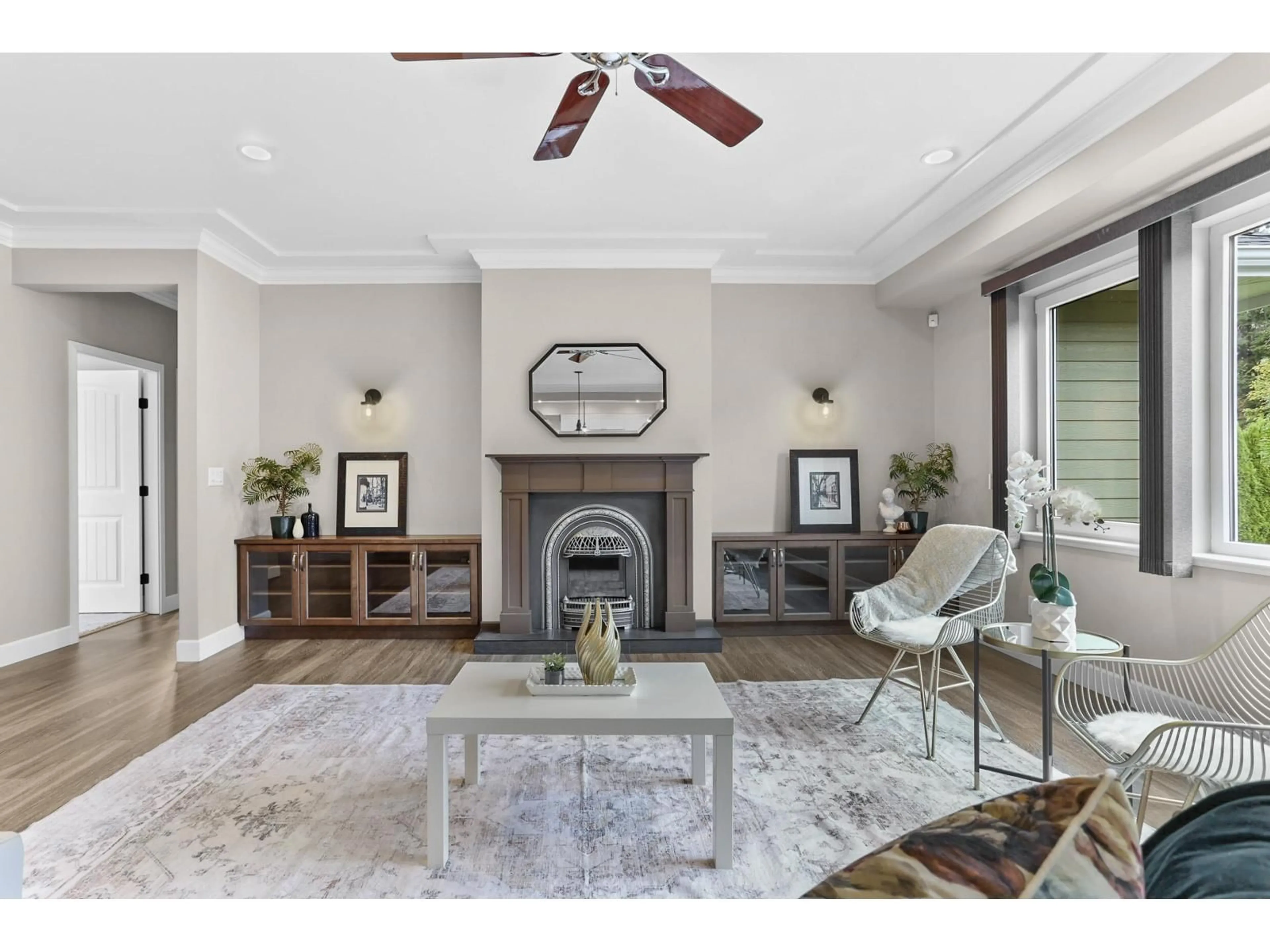 Living room with furniture, unknown for 31559 KENNEY, Mission British Columbia V4S0C6