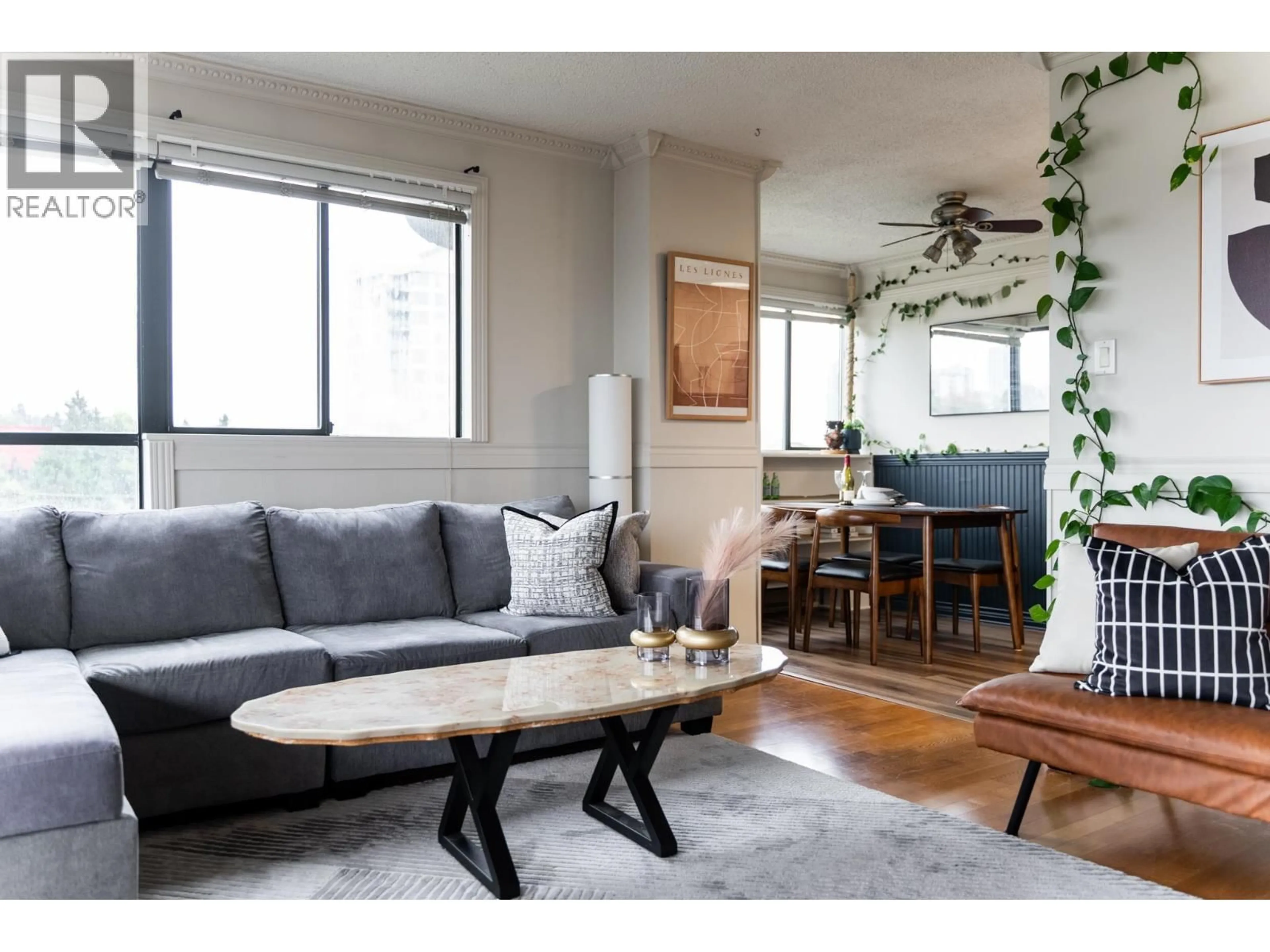 Living room with furniture, wood/laminate floor for 1202 - 1026 QUEENS AVENUE, New Westminster British Columbia V3M6B2