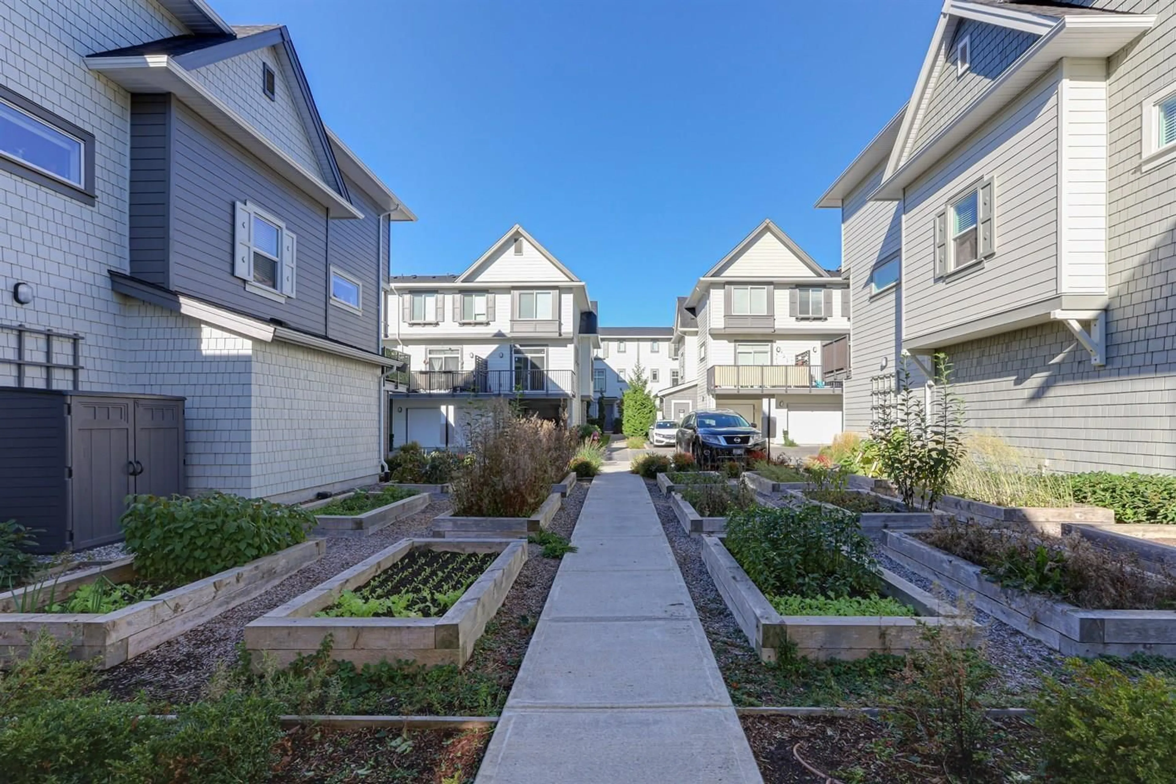 Patio, street for 104 - 15850 85, Surrey British Columbia V4N6W2