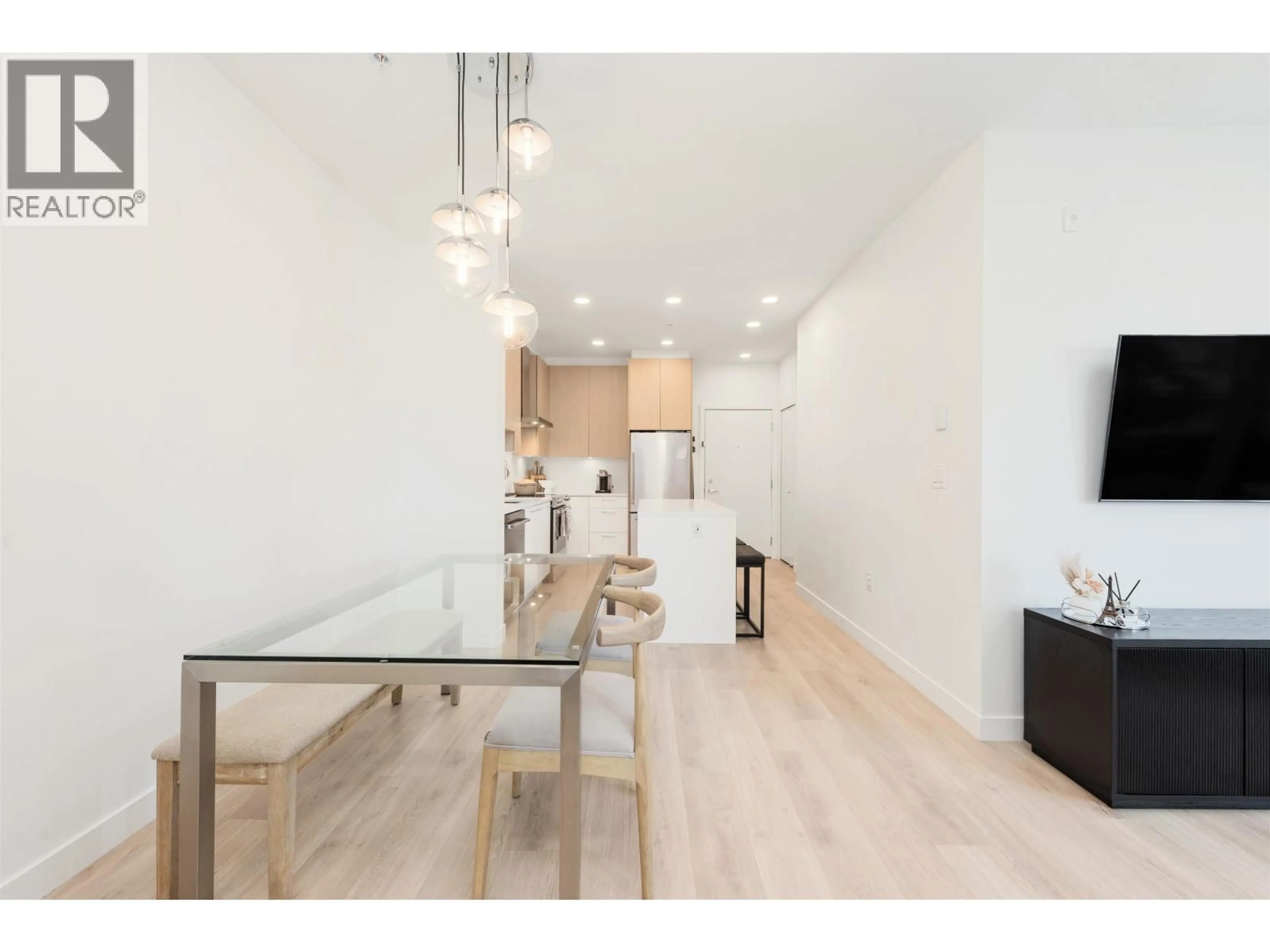 Unknown for 222 - 7588 16TH STREET, Burnaby British Columbia V3N0H8