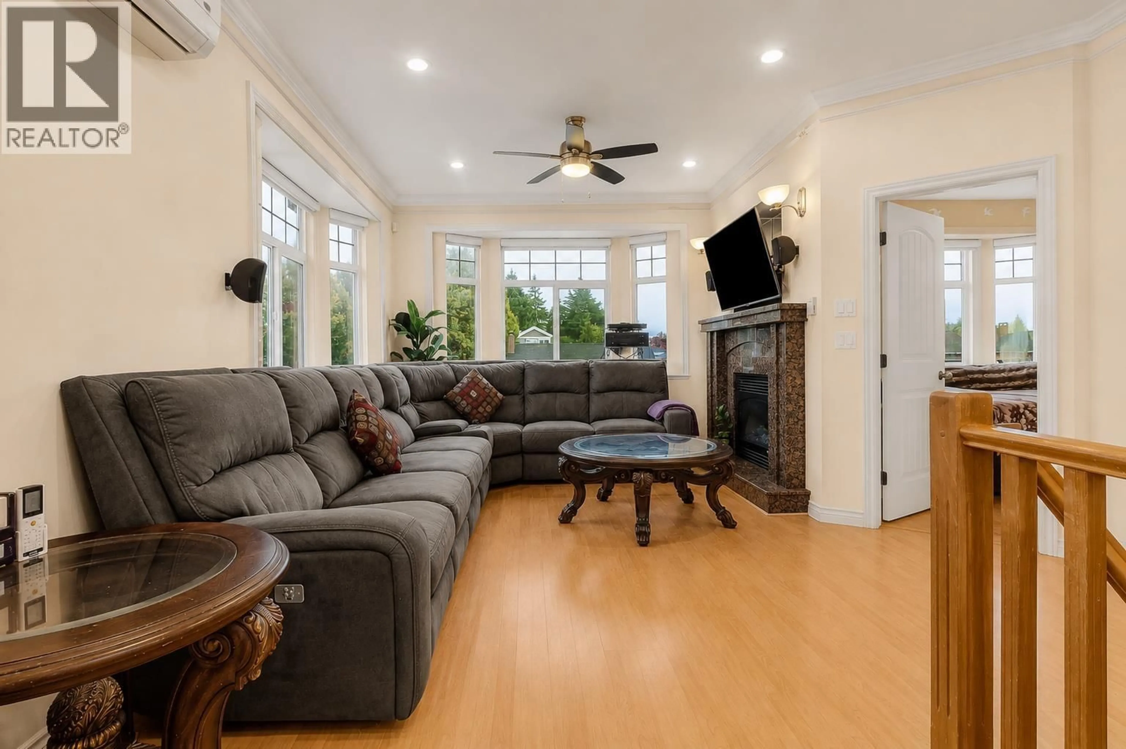 Living room with furniture, unknown for 1380 51ST AVENUE, Vancouver British Columbia V5X1G2