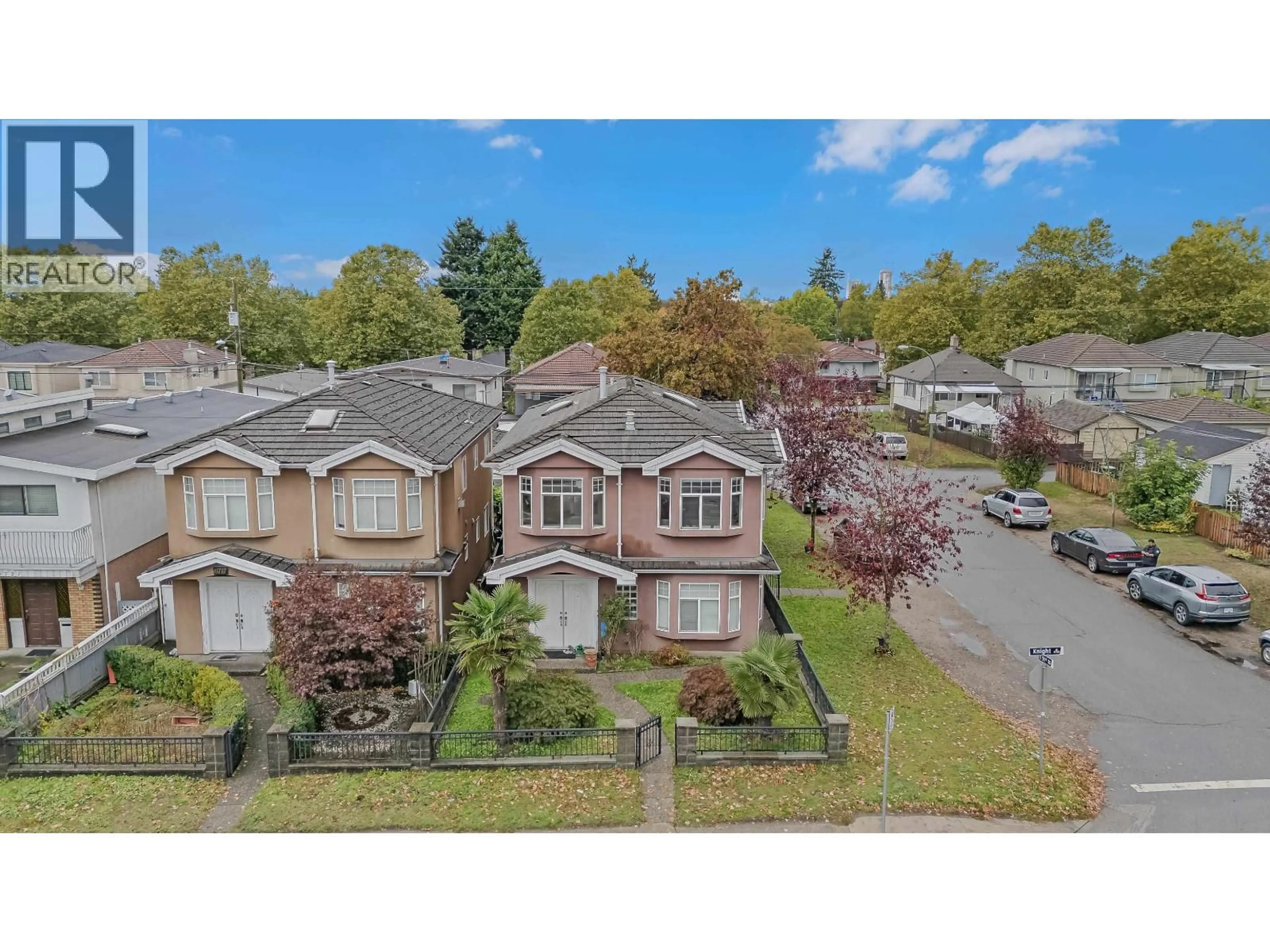 A pic from outside/outdoor area/front of a property/back of a property/a pic from drone, unknown for 1380 51ST AVENUE, Vancouver British Columbia V5X1G2
