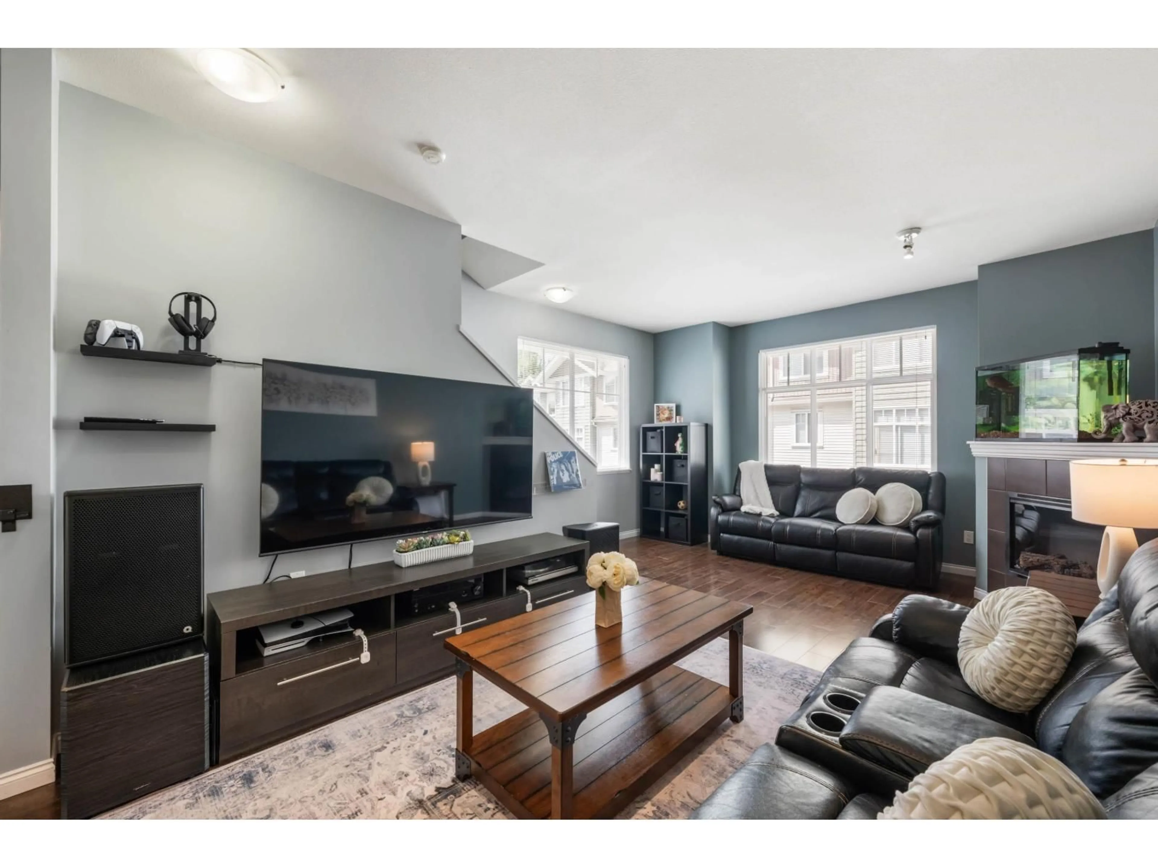 Living room with furniture, unknown for 24 - 19480 66, Surrey British Columbia V4N5W7