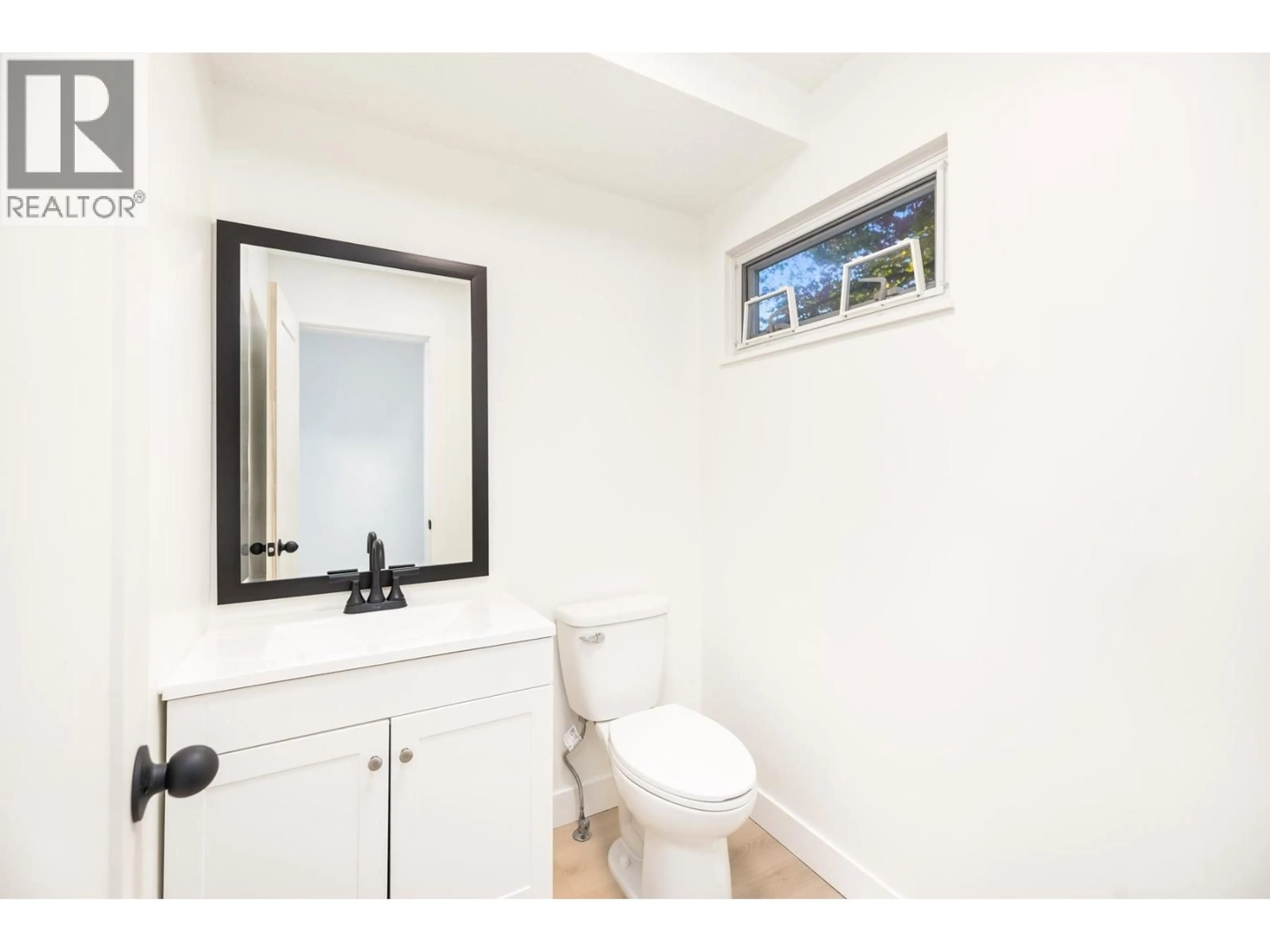 Standard bathroom, unknown for 473 CARLSEN PLACE, Port Moody British Columbia V3H4A1