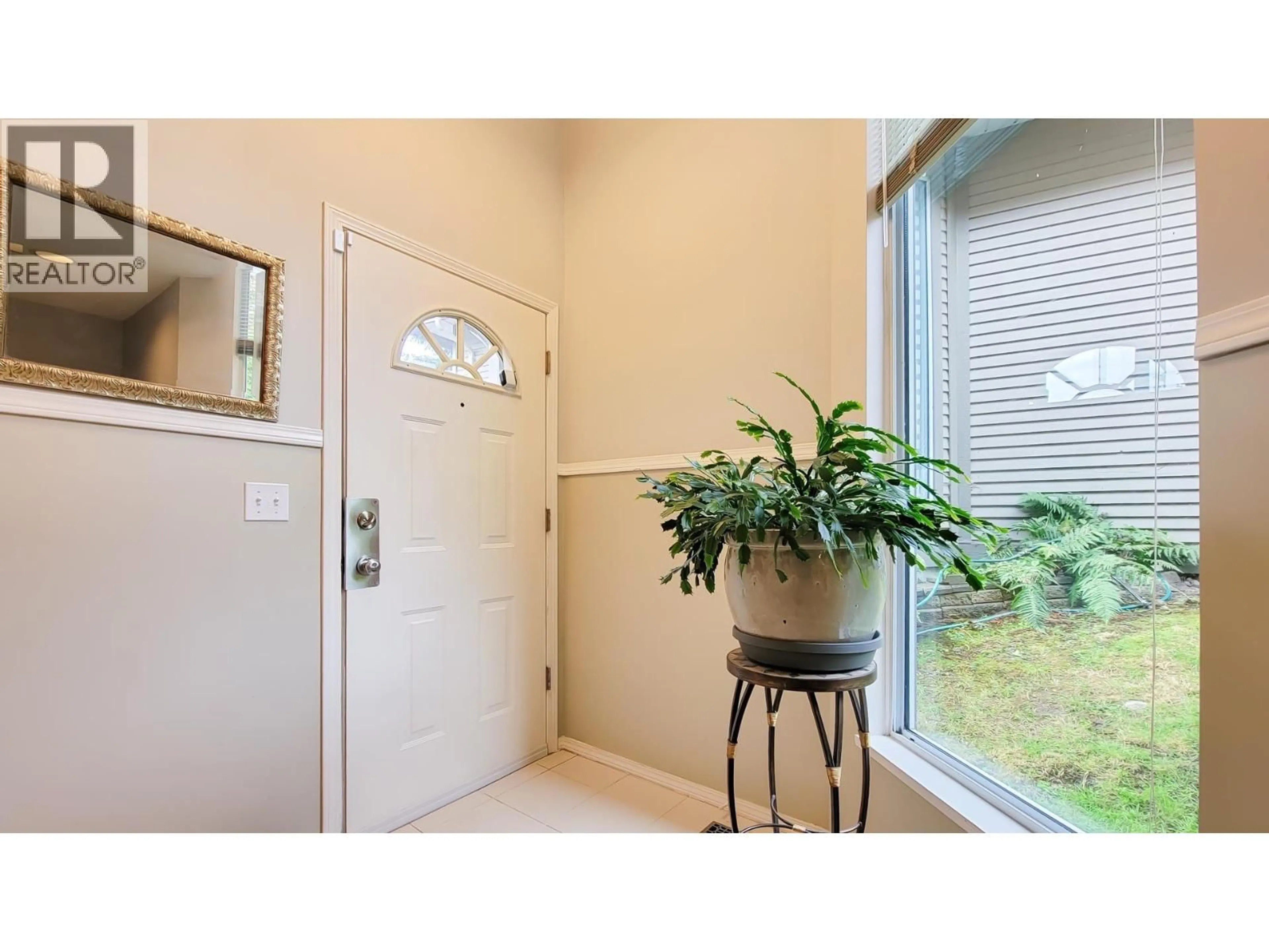 Indoor entryway for 149 - 1495 LANSDOWNE DRIVE, Coquitlam British Columbia V3E2X4