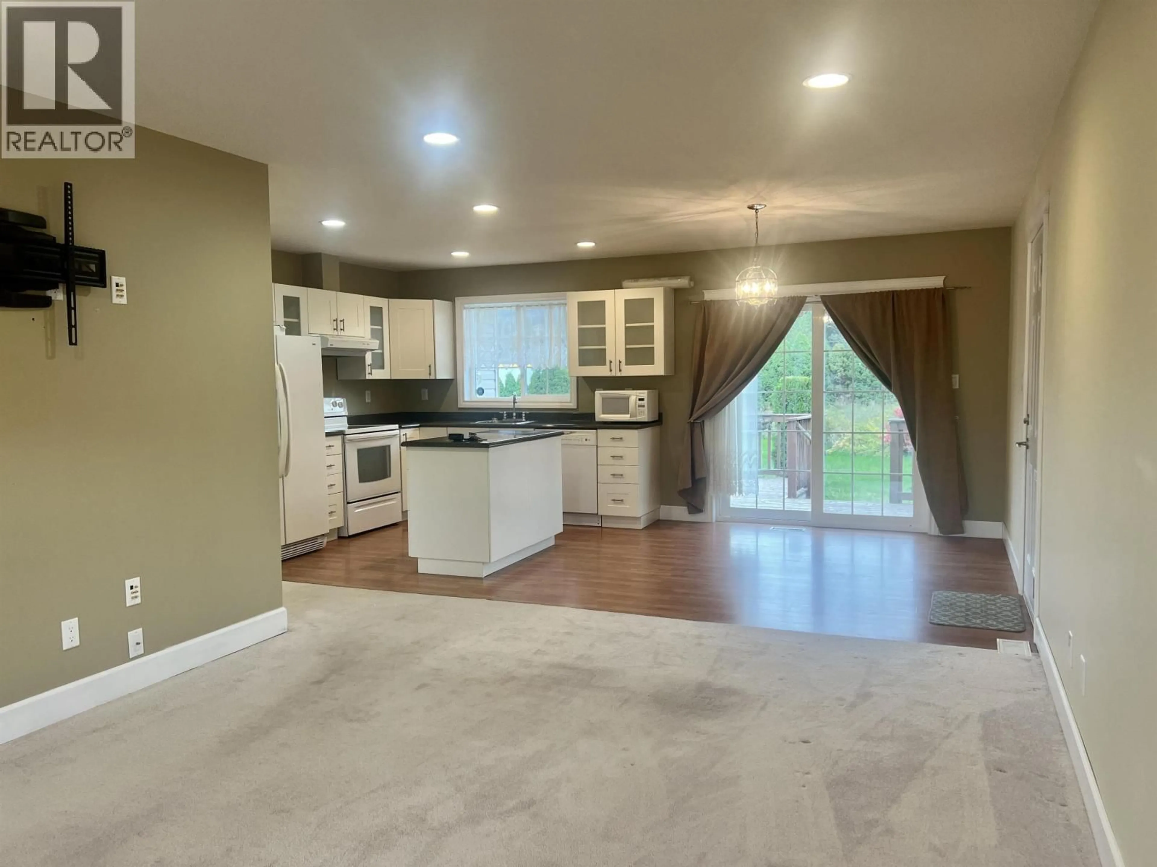 Open concept kitchen, unknown for 7 WAKITA STREET, Kitimat British Columbia V8C2S1