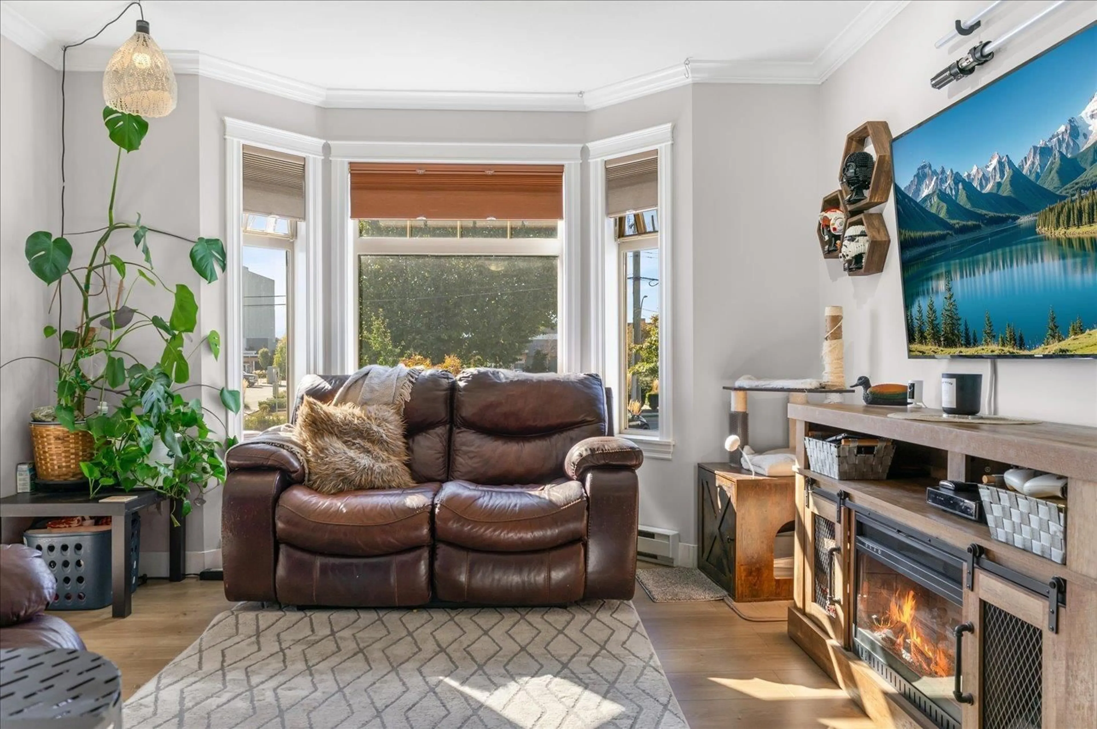 Living room with furniture, unknown for 106 - 45535 SPADINA AVENUE, Chilliwack British Columbia V2P1V2