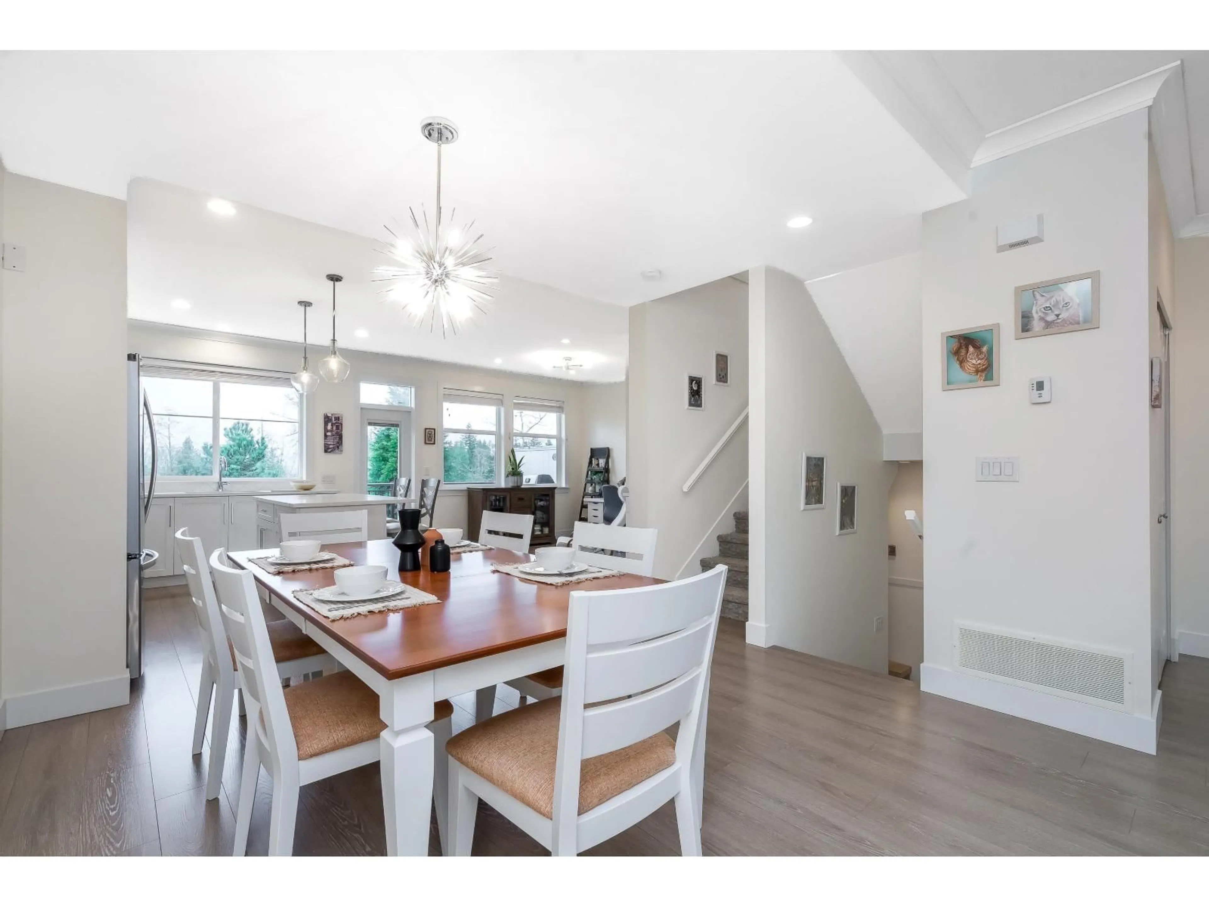 Open concept kitchen, wood/laminate floor for 30 - 15717 MOUNTAIN VIEW, Surrey British Columbia V3Z0C6