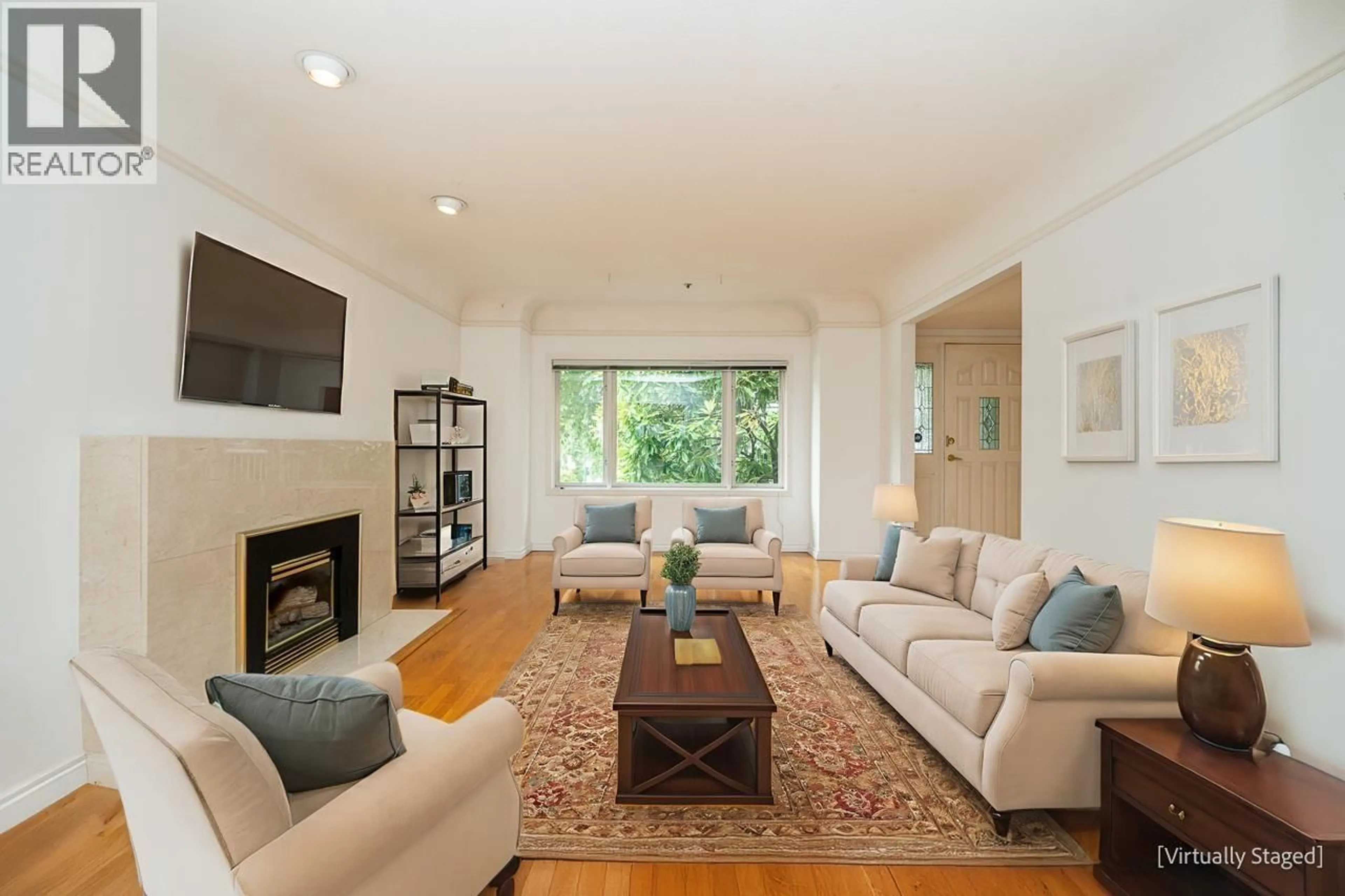 Living room with furniture, unknown for 1796 14TH AVENUE, Vancouver British Columbia V6J2J7