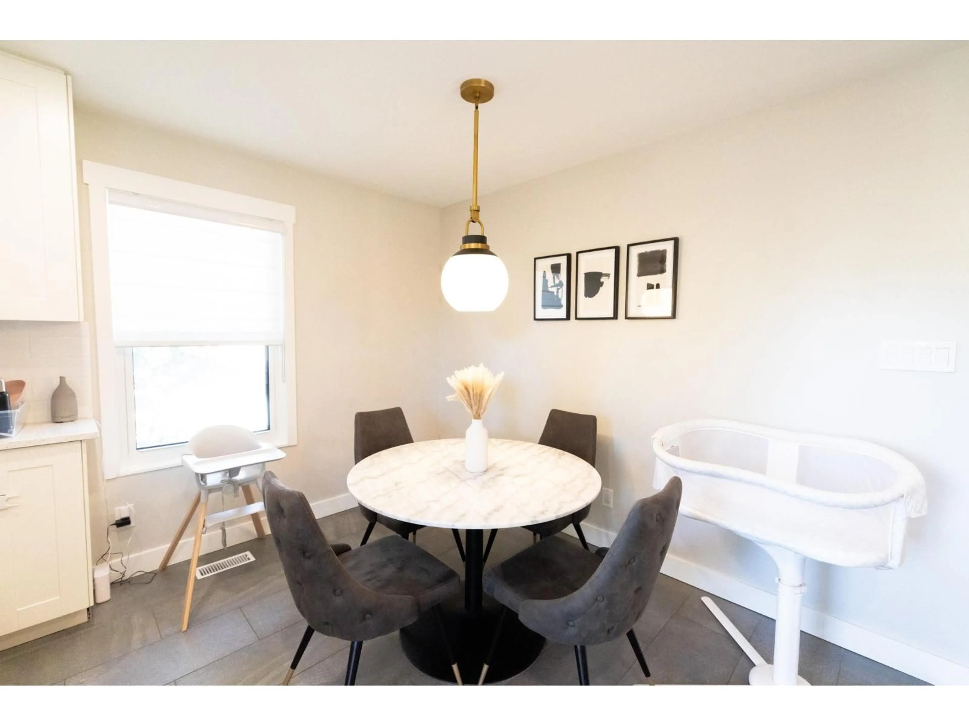 Dining room, unknown for 11585 ROYAL, Surrey British Columbia V3V6V5