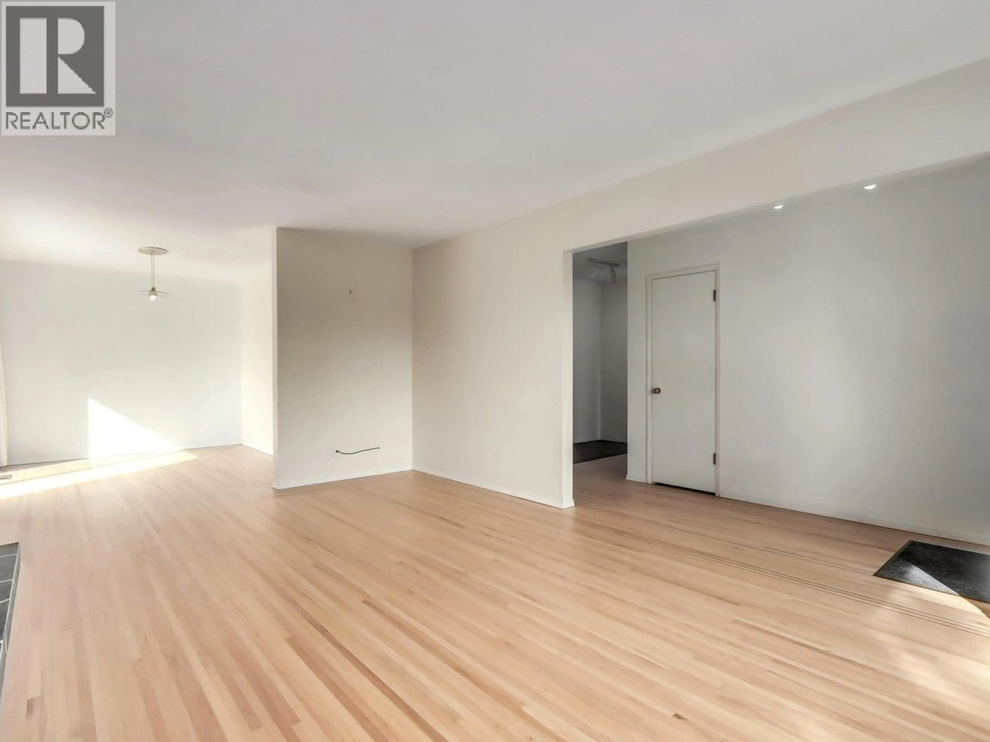 A pic of a room for 2984 PLYMOUTH DRIVE, North Vancouver British Columbia V7H1C7