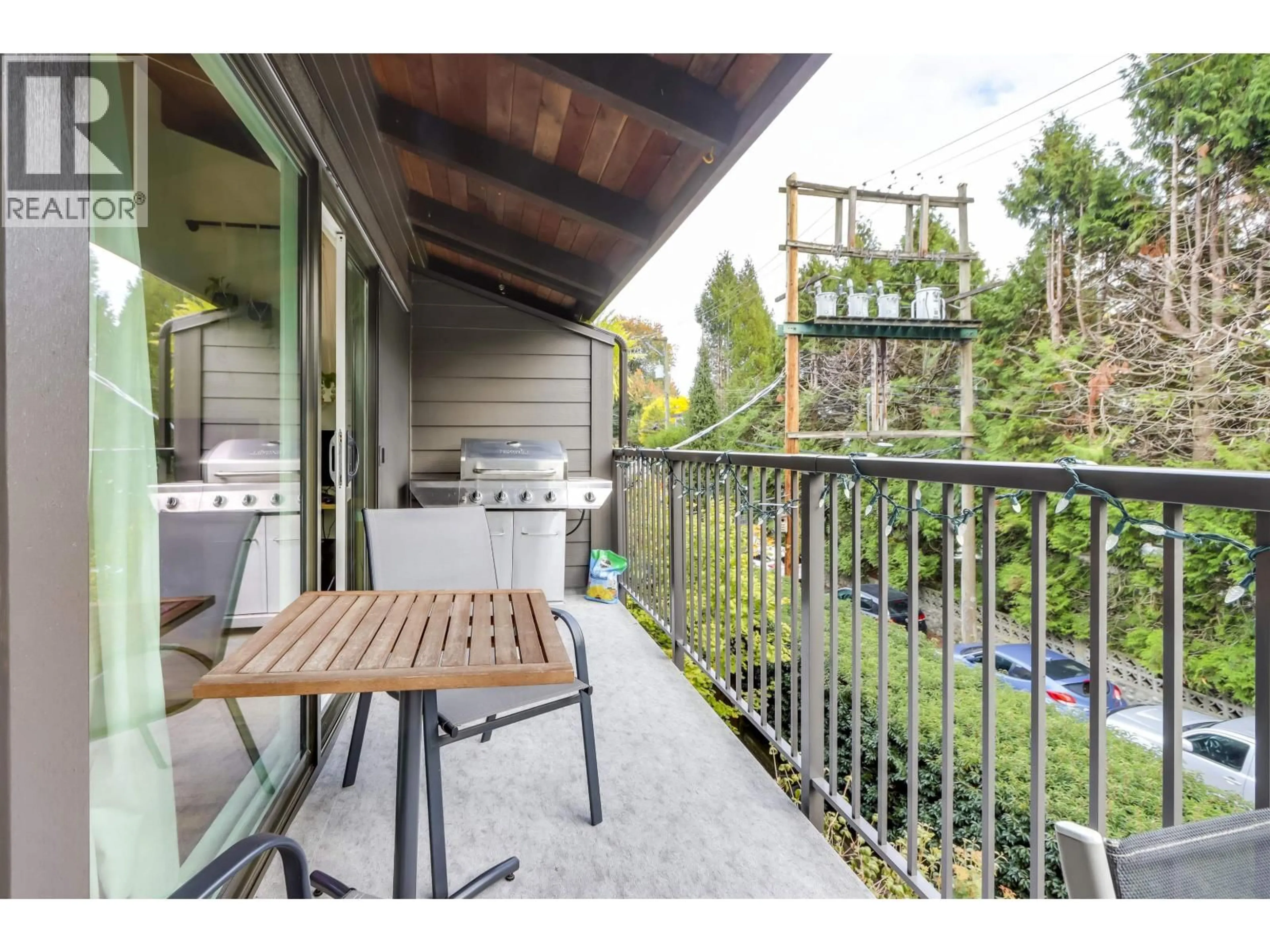 Patio, unknown for 301 - 330 7TH AVENUE, Vancouver British Columbia V5T4K5