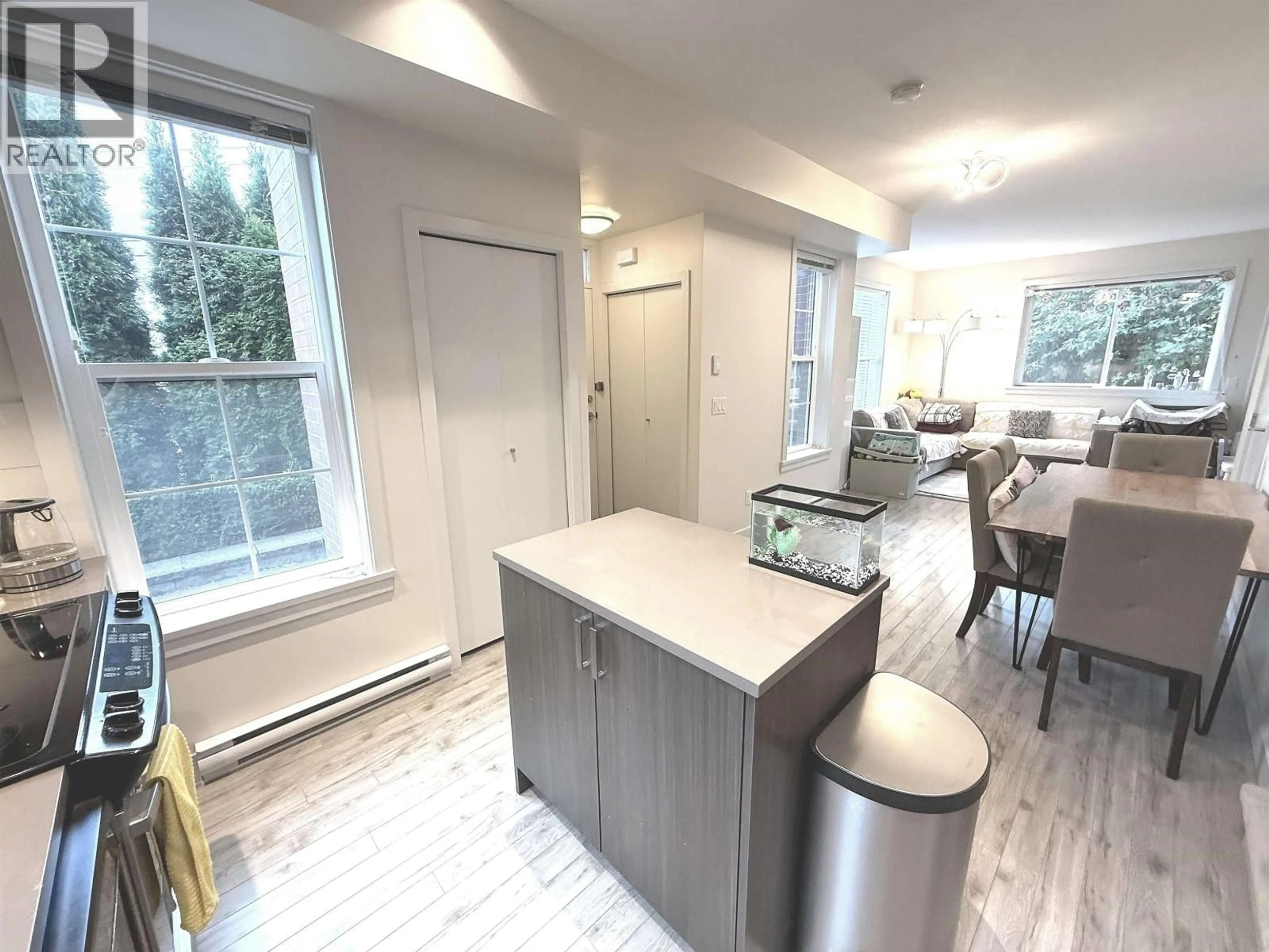Open concept kitchen, unknown for 47 - 7458 BRITTON STREET, Burnaby British Columbia V3N3A5