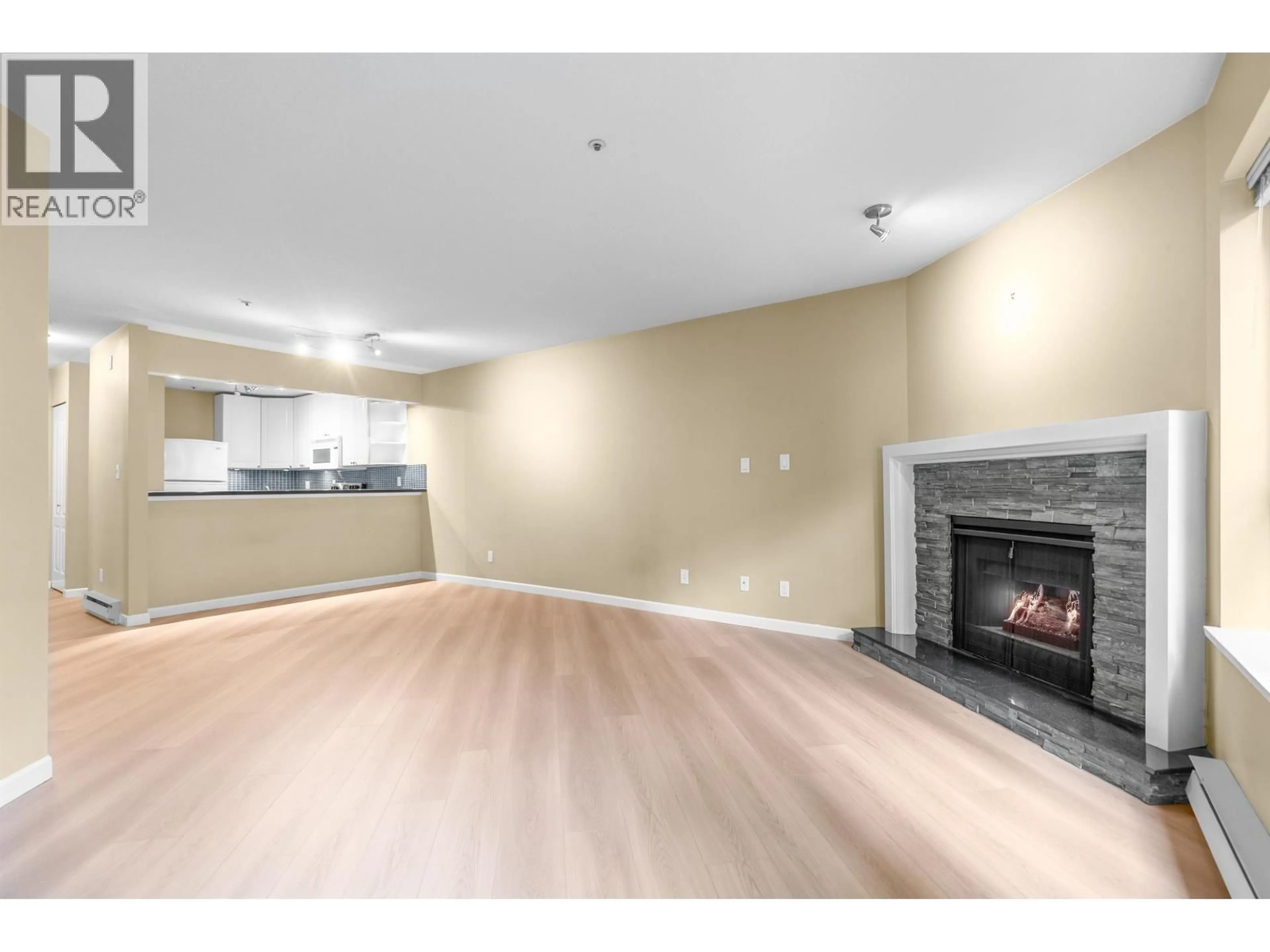 A pic of a room for 107 - 8651 ACKROYD ROAD, Richmond British Columbia V6X1B6