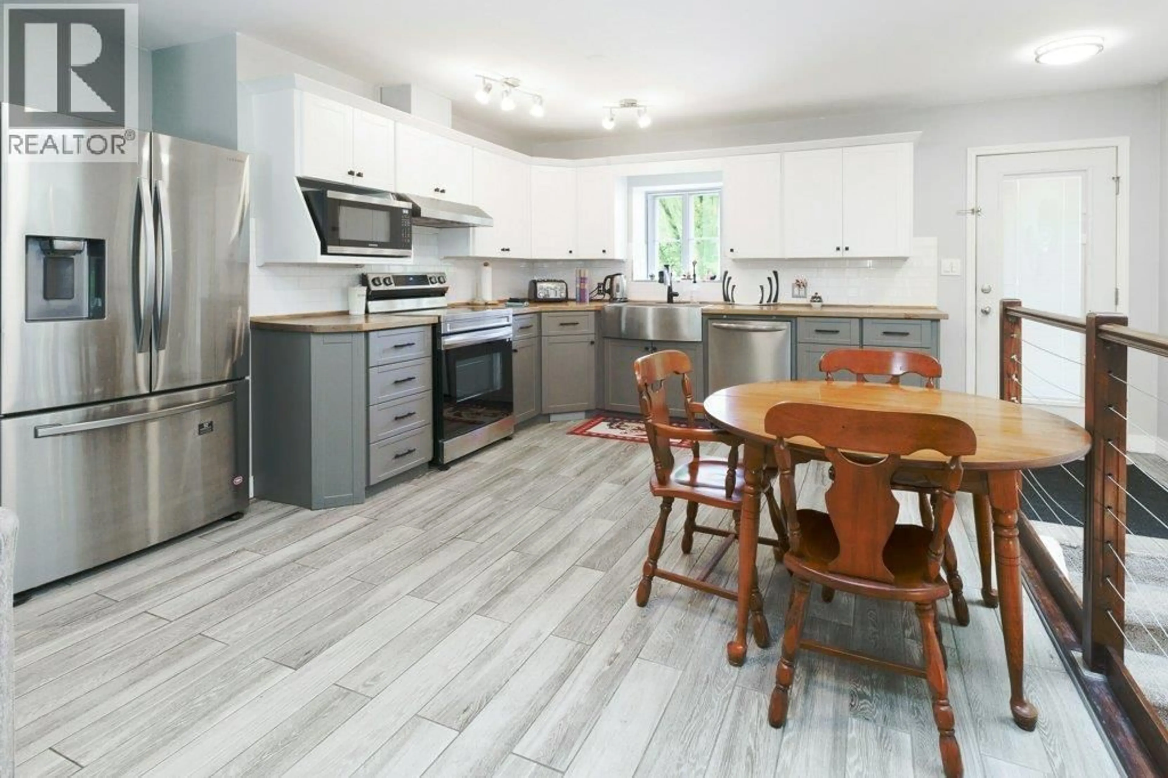 Open concept kitchen, unknown for 12060 208 STREET, Maple Ridge British Columbia V2X4W8