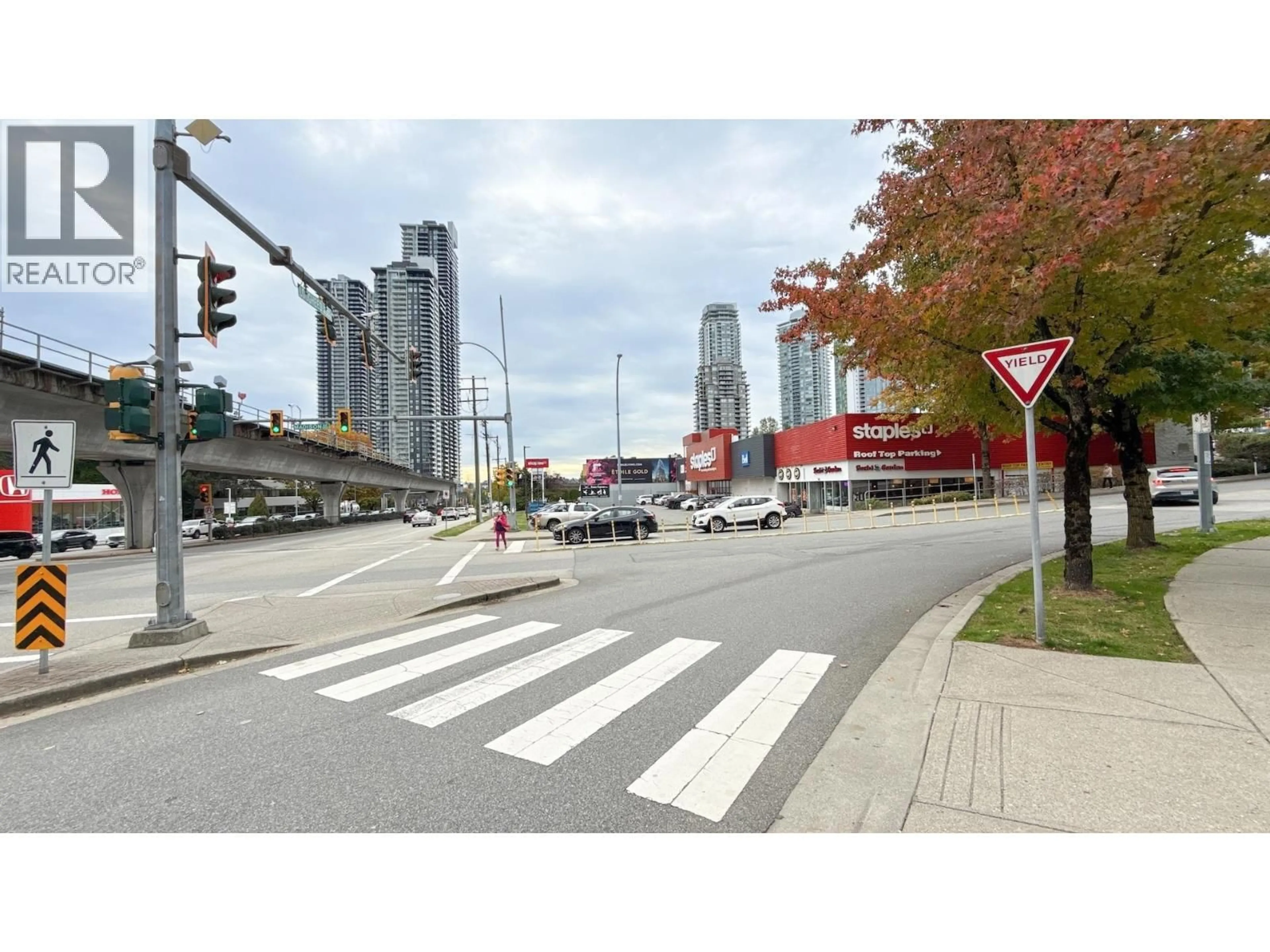 Blurry image for 401 - 4388 BUCHANAN STREET, Burnaby British Columbia V5C6R8