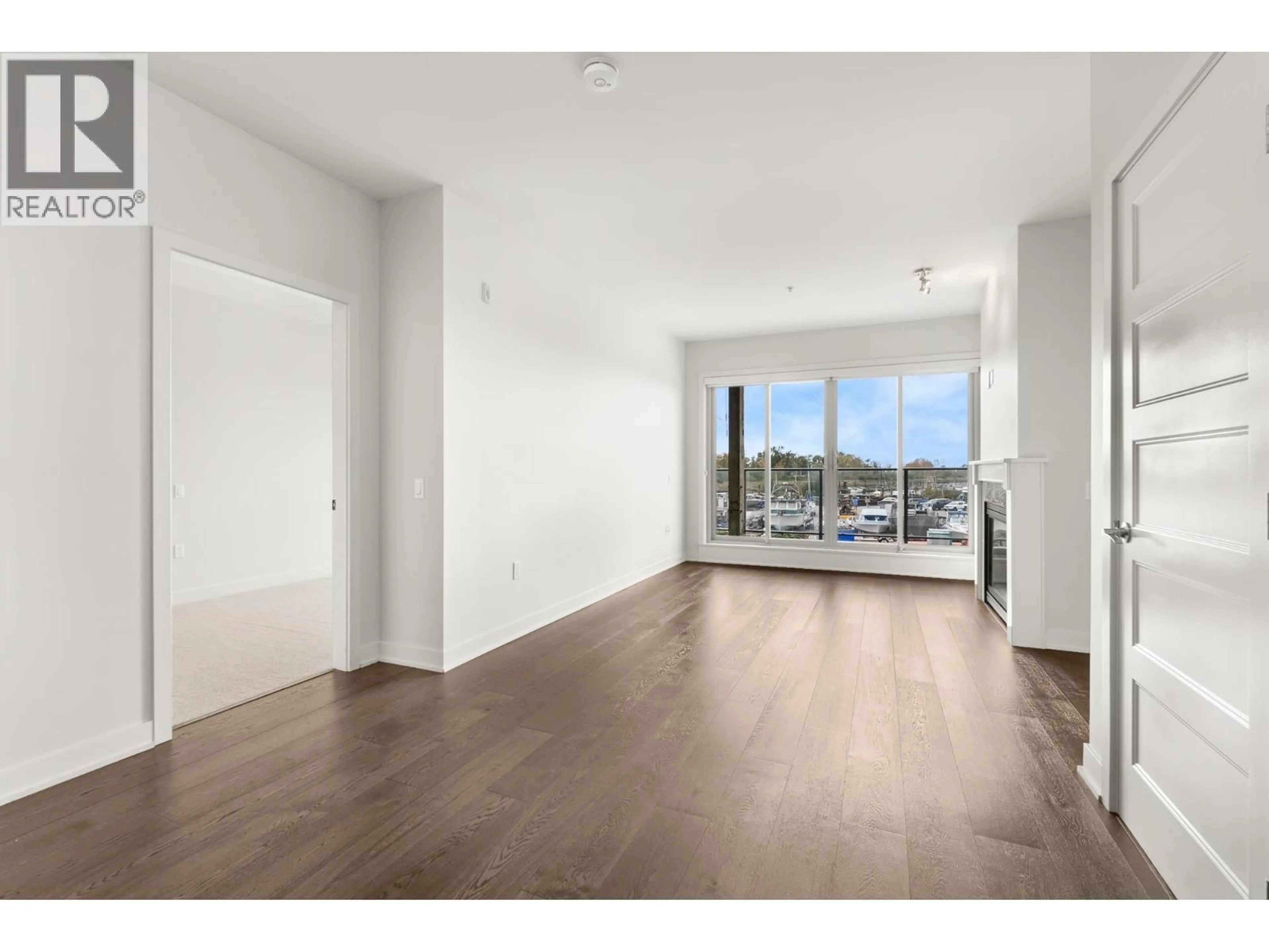 A pic of a room for 209 - 6160 LONDON ROAD, Richmond British Columbia V7E4J2