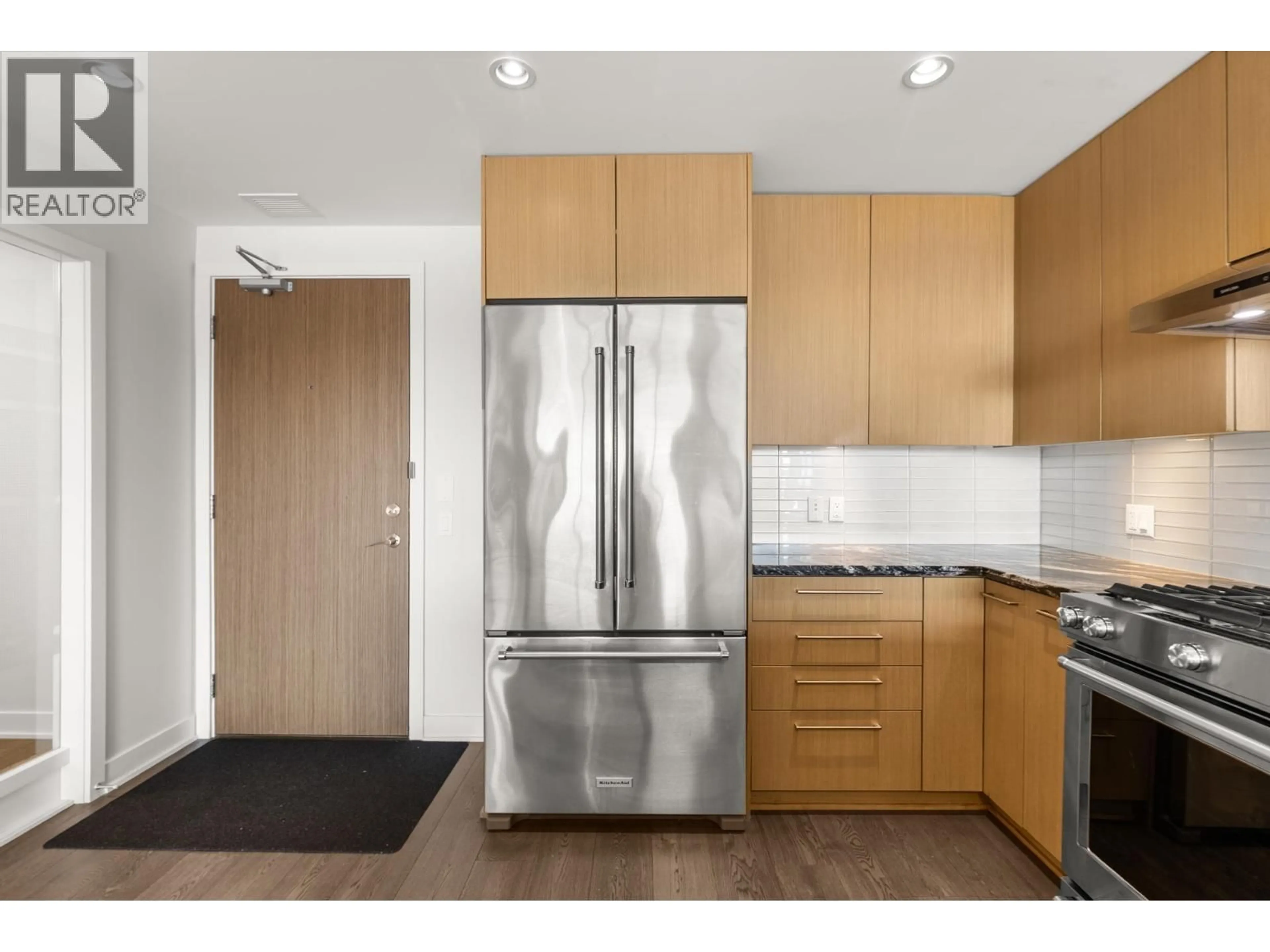Standard kitchen, wood/laminate floor for 209 - 6160 LONDON ROAD, Richmond British Columbia V7E4J2