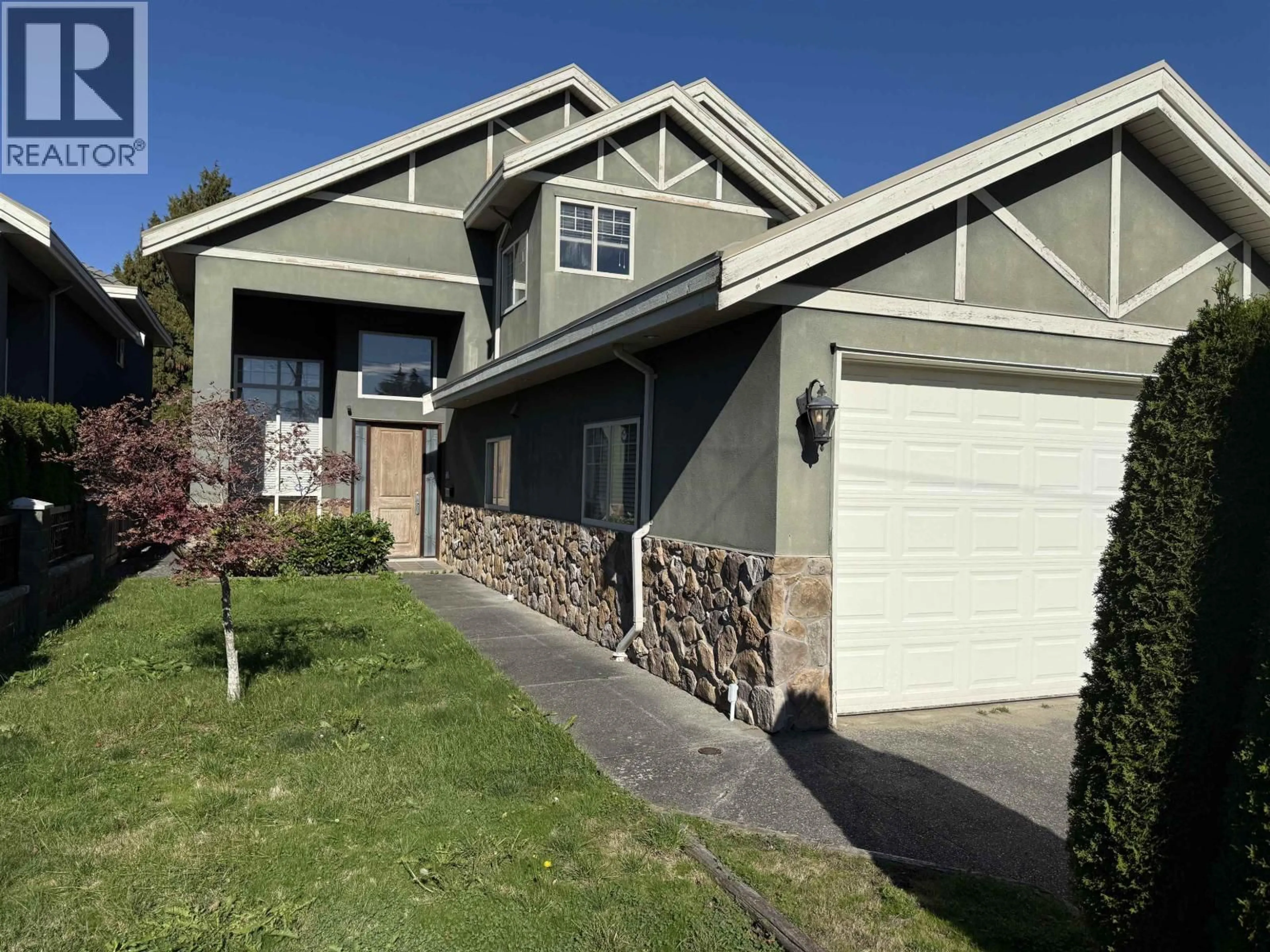 Home with vinyl exterior material, street for 5499 WALTON ROAD, Richmond British Columbia V7C2L7