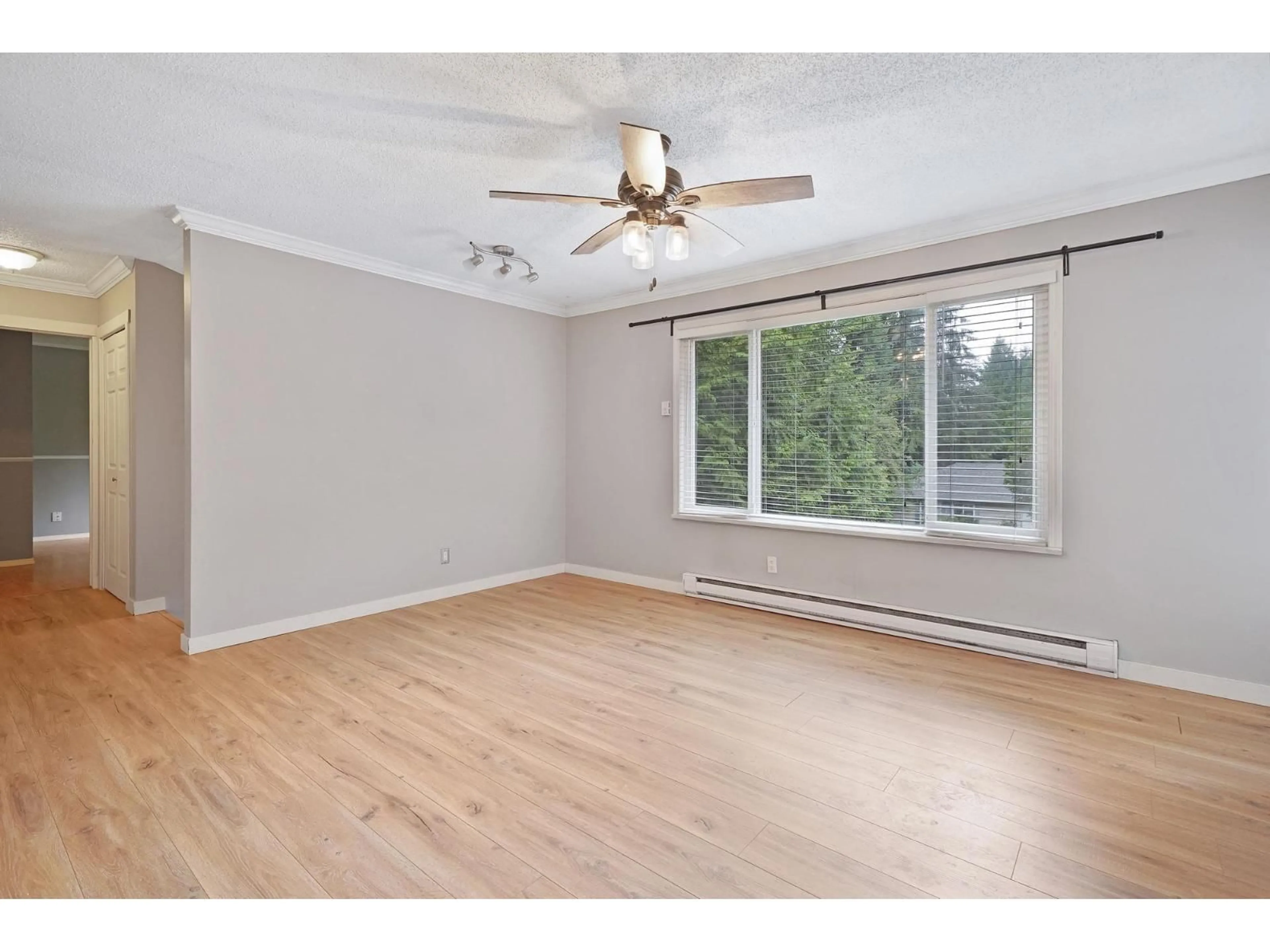 A pic of a room for 34898 LABURNUM, Abbotsford British Columbia V2S5J4