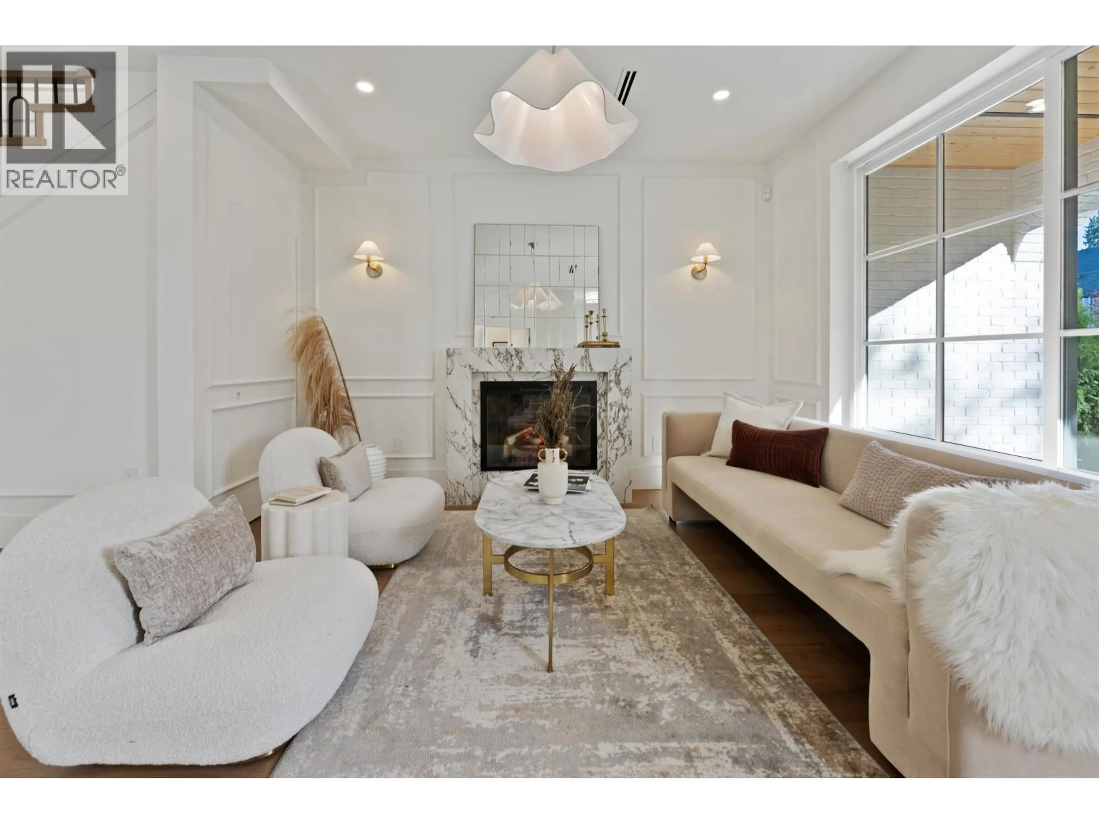 Living room with furniture, unknown for 1761 16TH AVENUE, Vancouver British Columbia V6J2L9