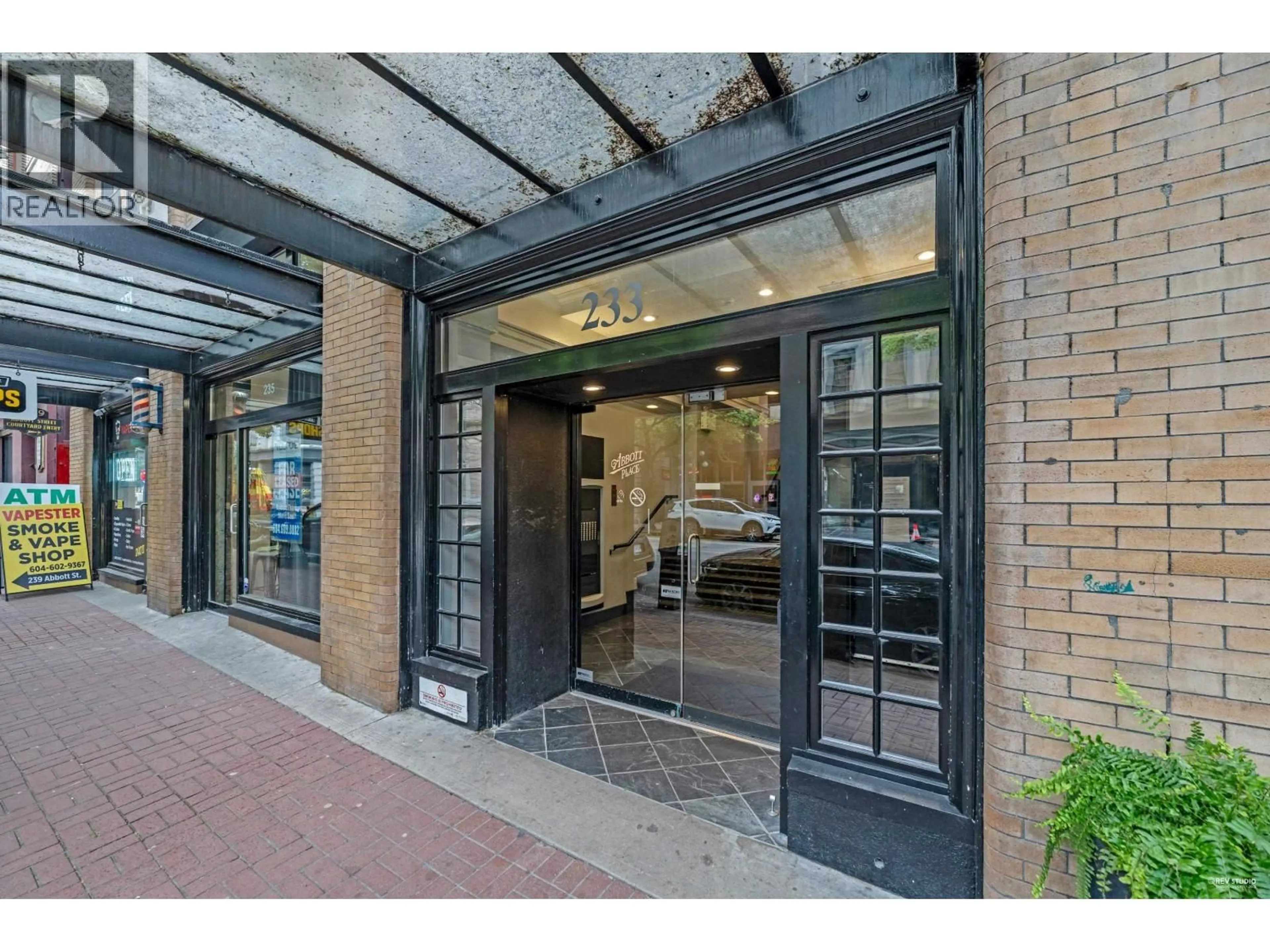 Indoor entryway for 301 - 233 ABBOTT STREET, Vancouver British Columbia V6B2K7