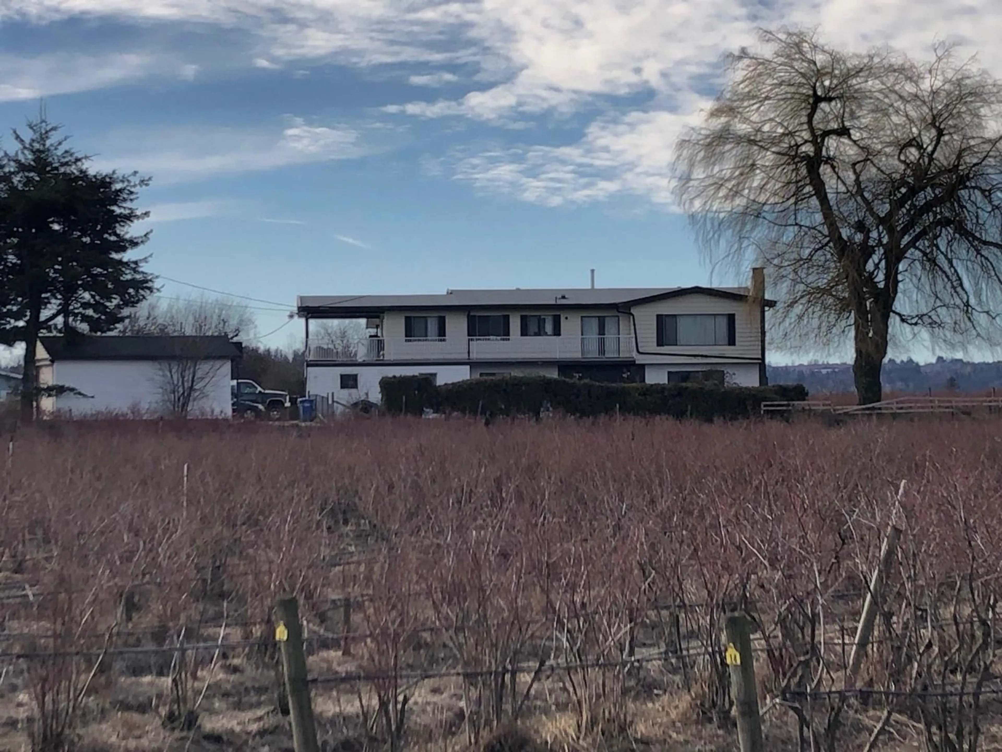 A pic from outside/outdoor area/front of a property/back of a property/a pic from drone, mountain view for 32702 HARRIS, Abbotsford British Columbia V4X1W1