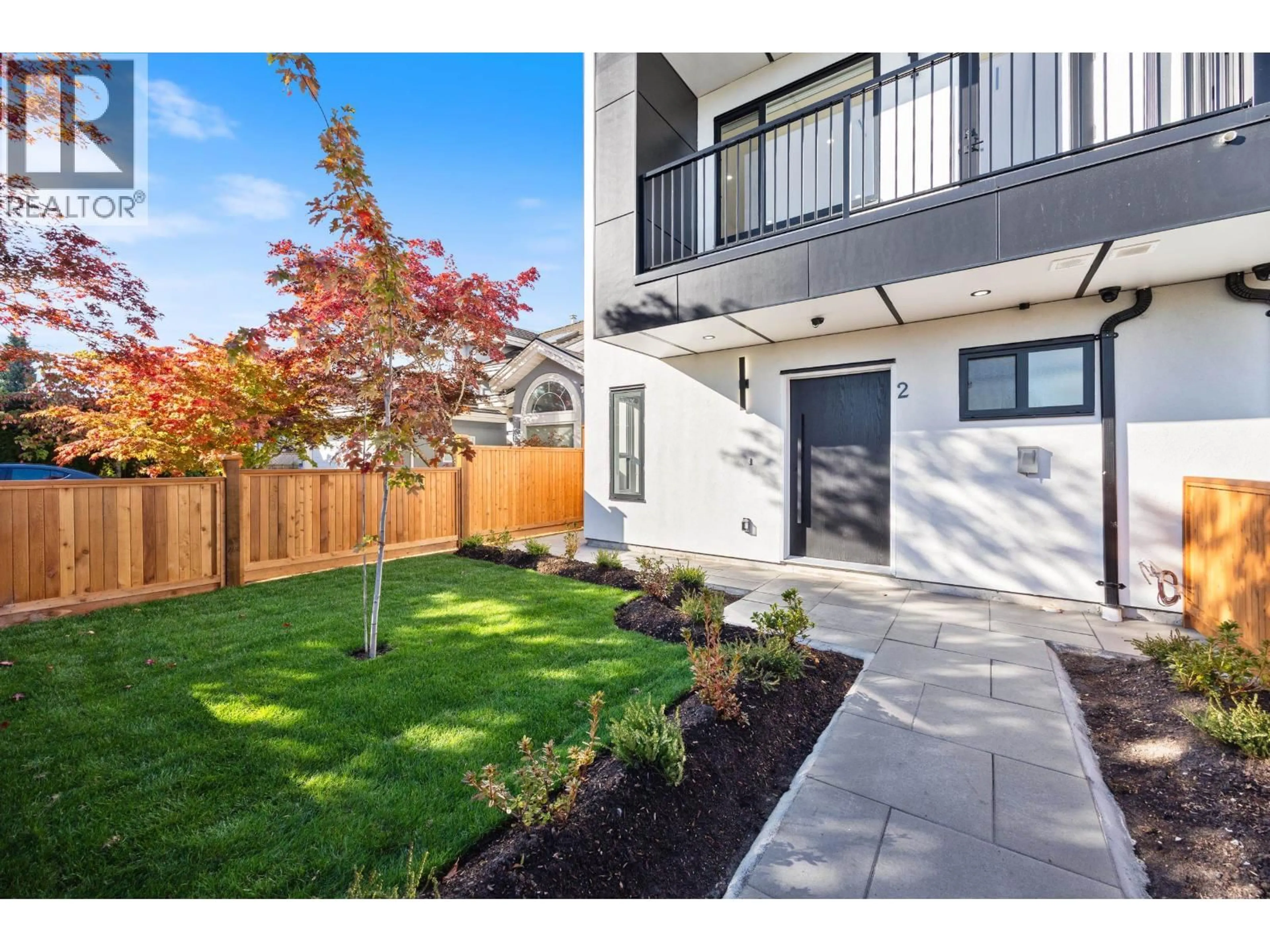 Unknown for 2 - 4170 HURST STREET, Burnaby British Columbia V5J3R4