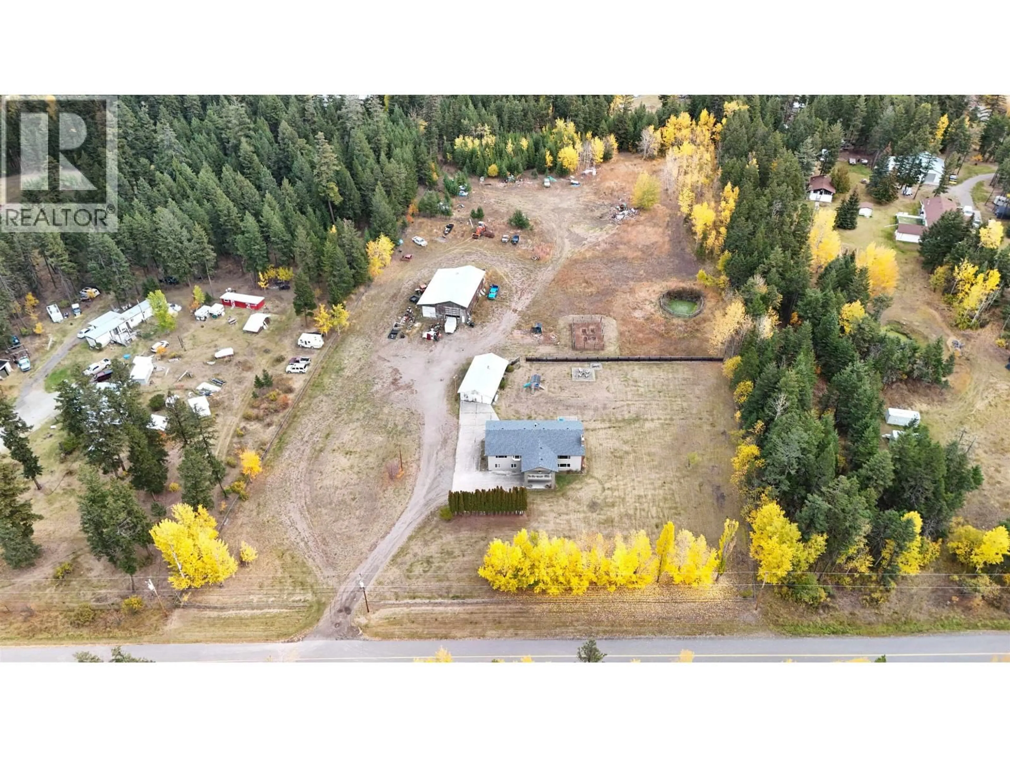 A pic from outside/outdoor area/front of a property/back of a property/a pic from drone, unknown for 1425 ESLER ROAD, Esler / Dog Creek British Columbia V2G4Y2